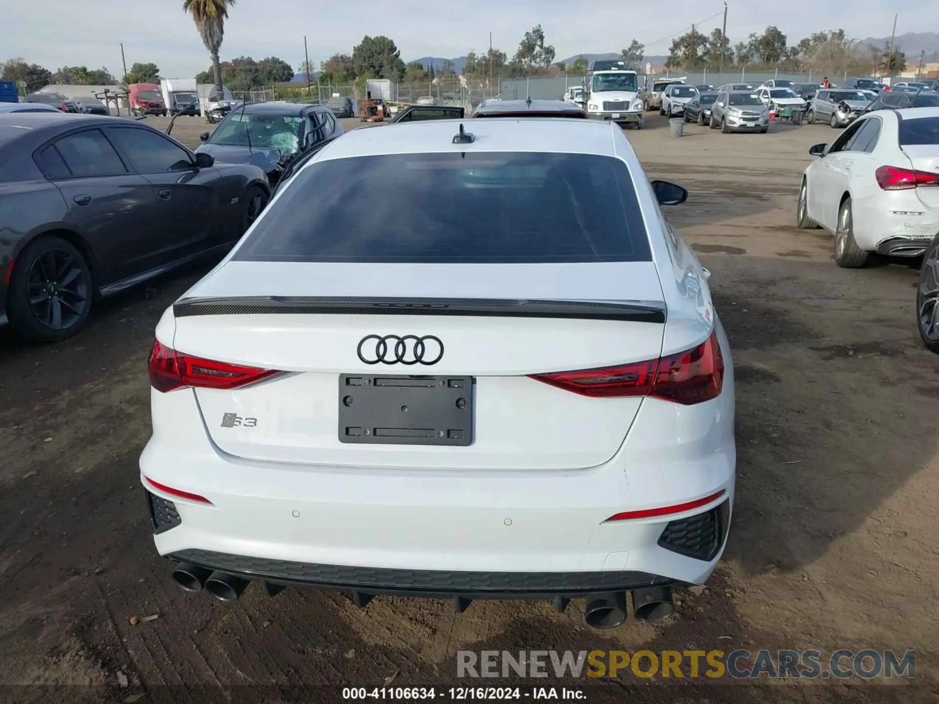 16 fotografías del automóvil dañado WAUJ3DGY8RA070820 AUDI S3 2024
