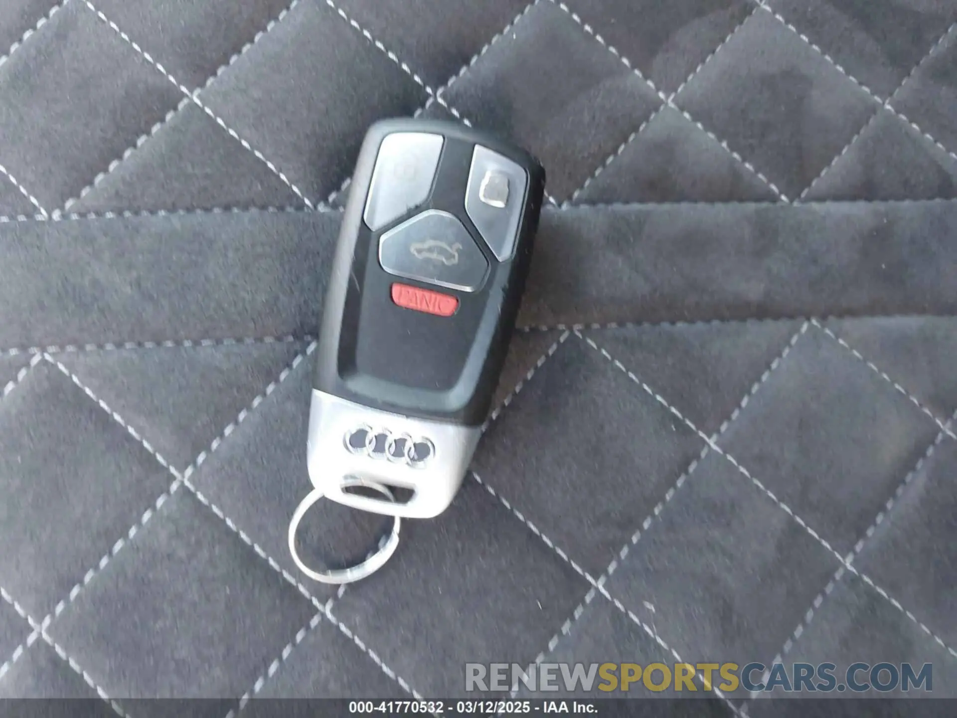 11 fotografías del automóvil dañado WAUA4AF40KA002169 AUDI S4 2019