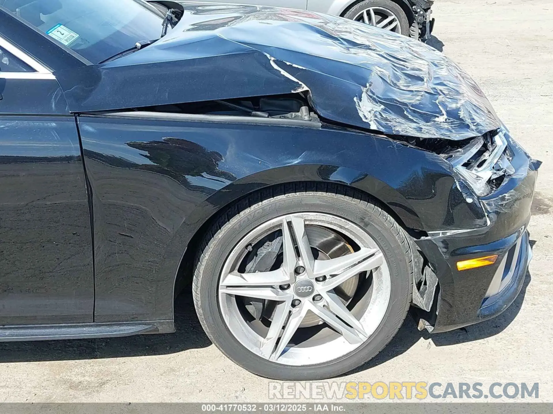 17 fotografías del automóvil dañado WAUA4AF40KA002169 AUDI S4 2019