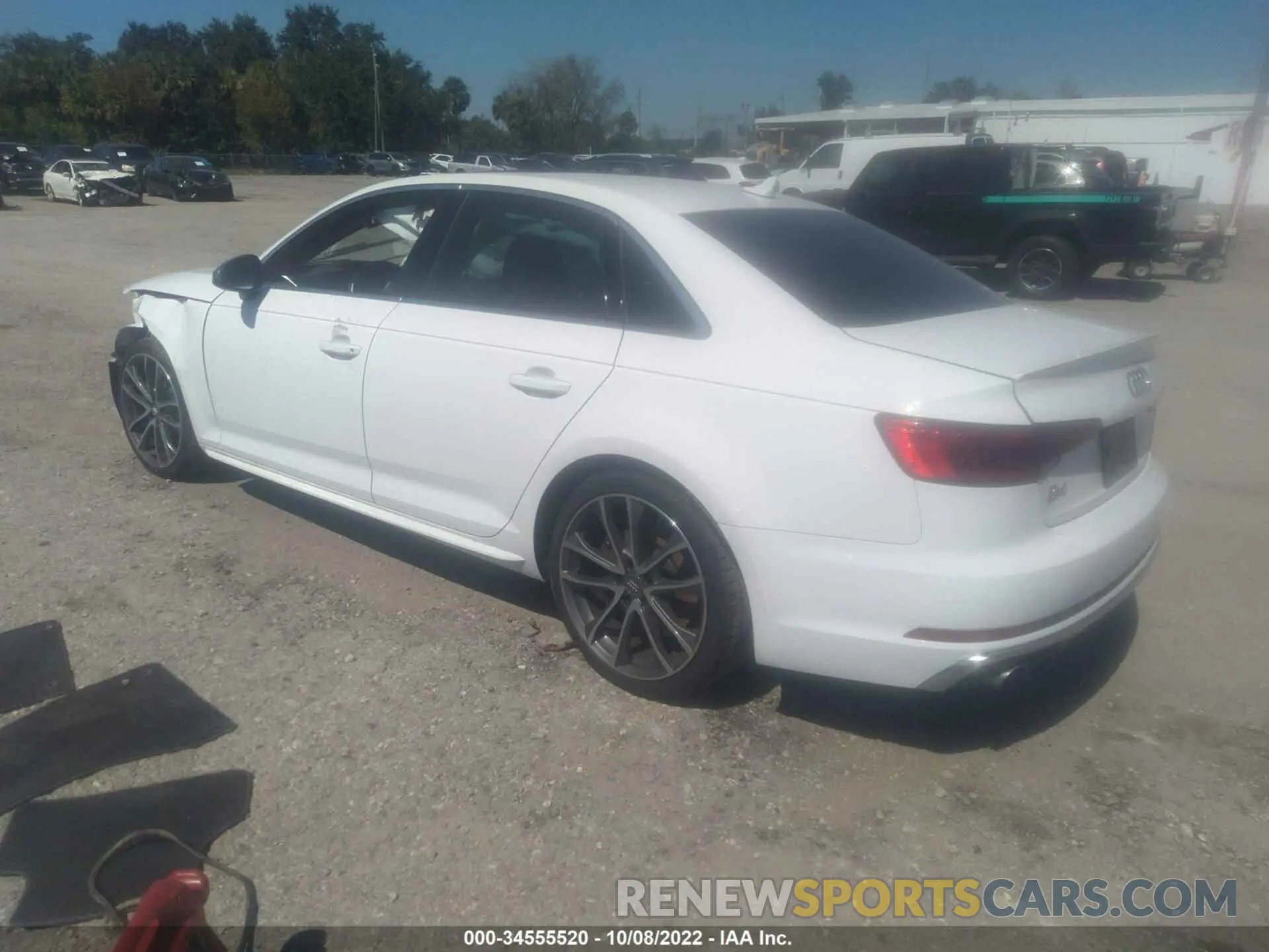 3 fotografías del automóvil dañado WAUA4AF45KA109184 AUDI S4 2019