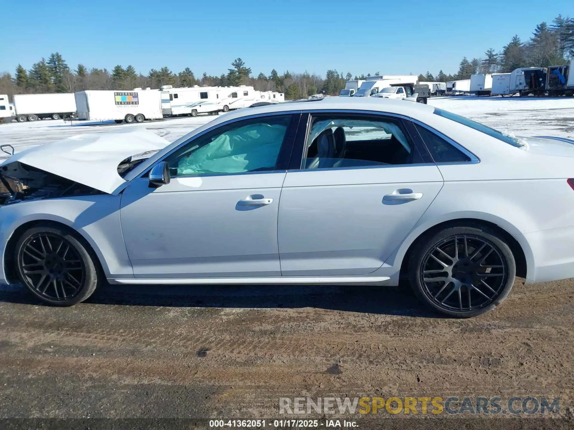 15 fotografías del automóvil dañado WAUB4AF40KA048377 AUDI S4 2019