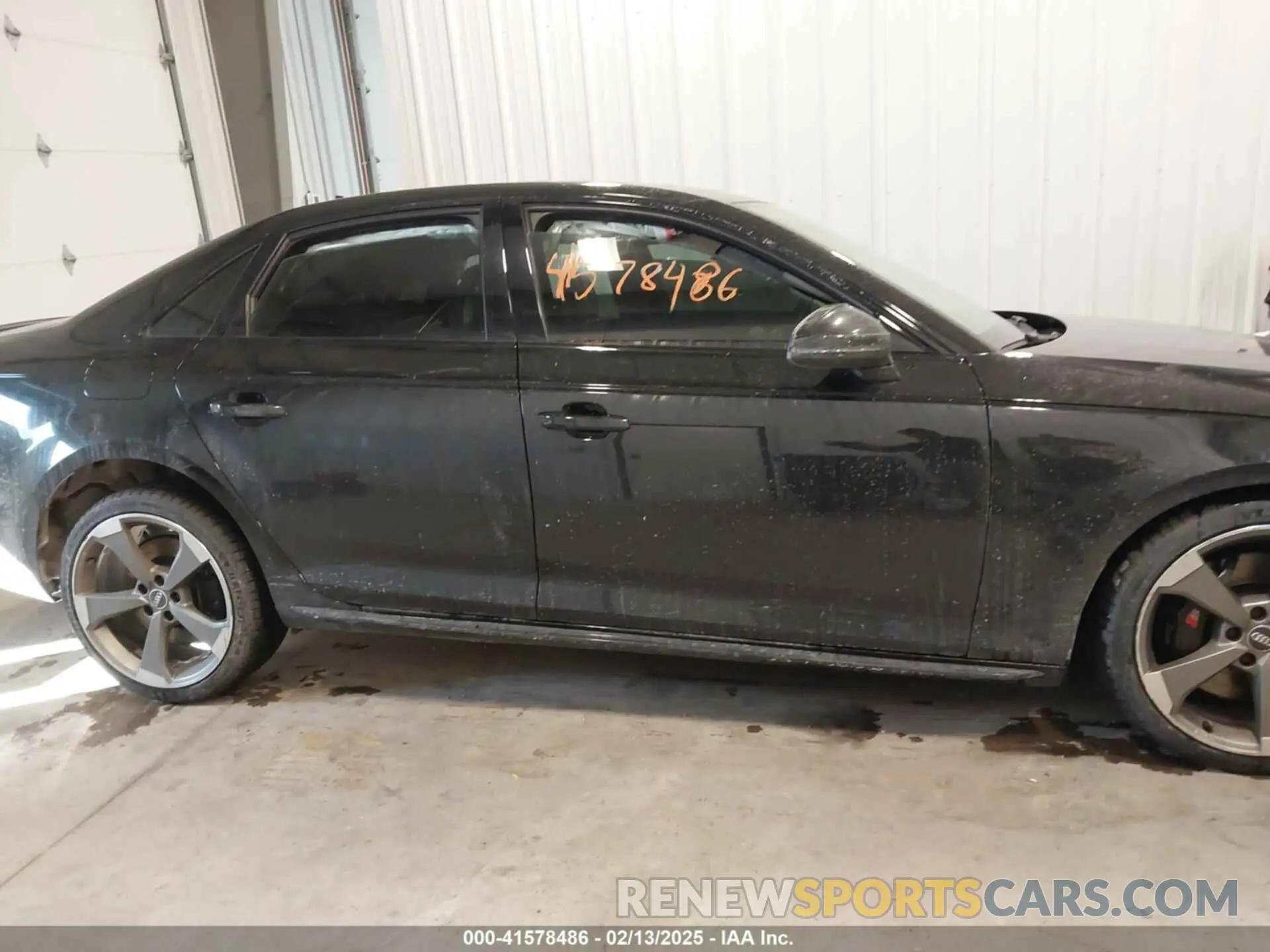 13 fotografías del automóvil dañado WAUB4AF40KA100915 AUDI S4 2019
