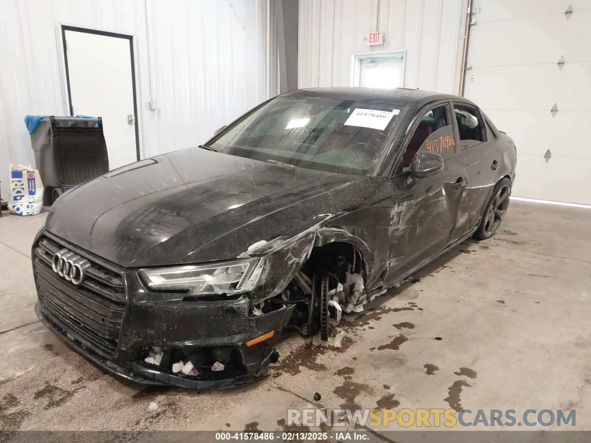 2 fotografías del automóvil dañado WAUB4AF40KA100915 AUDI S4 2019