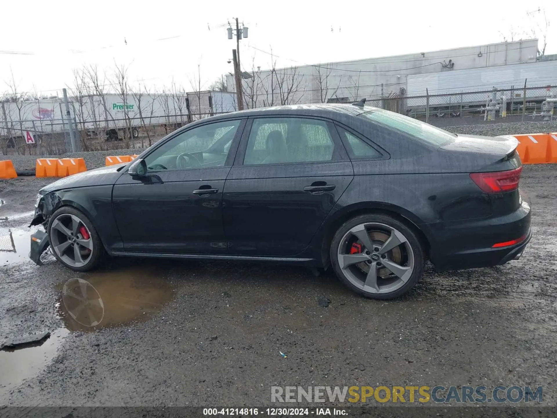 14 fotografías del automóvil dañado WAUB4AF45KA096103 AUDI S4 2019