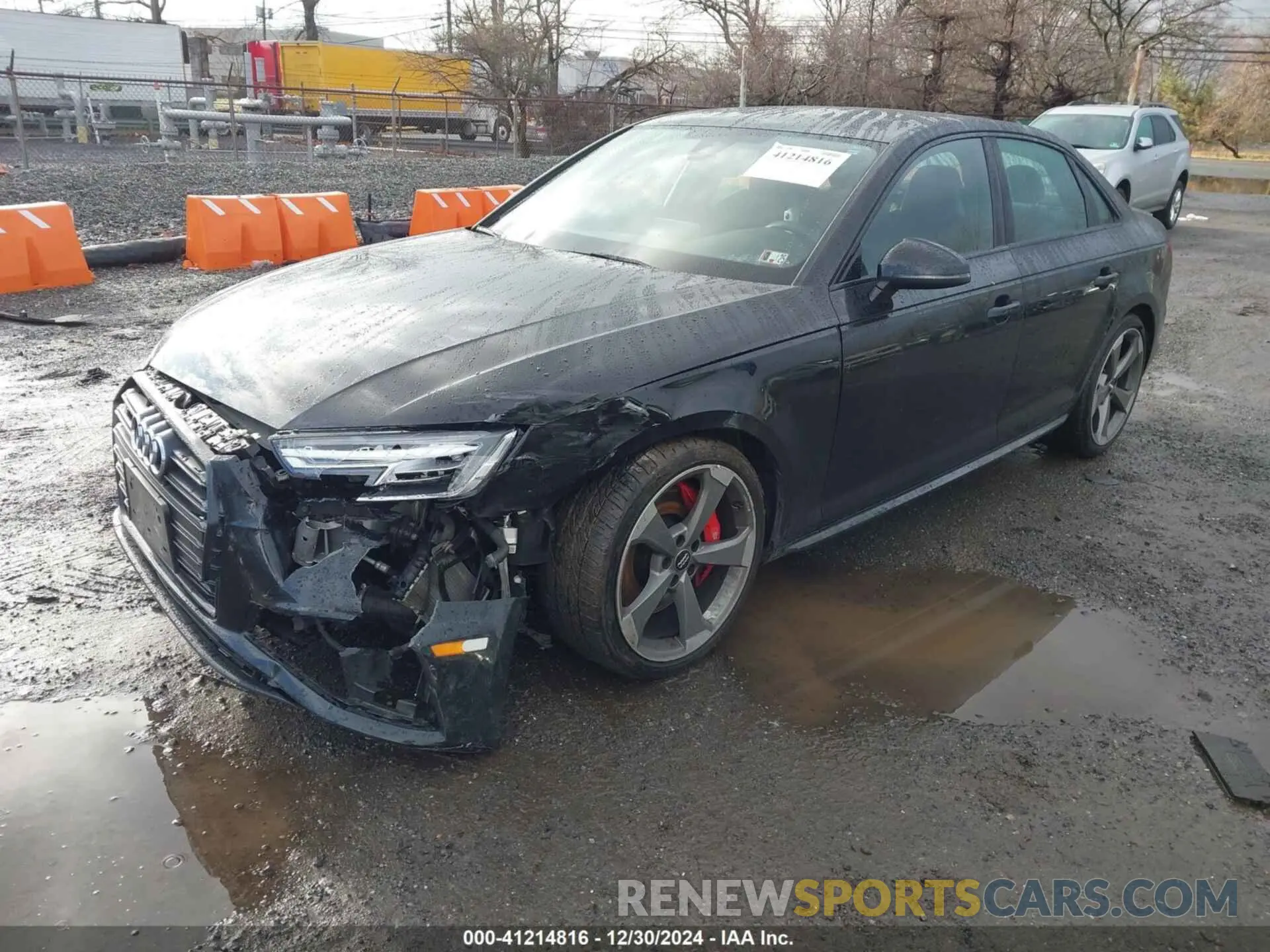 2 fotografías del automóvil dañado WAUB4AF45KA096103 AUDI S4 2019