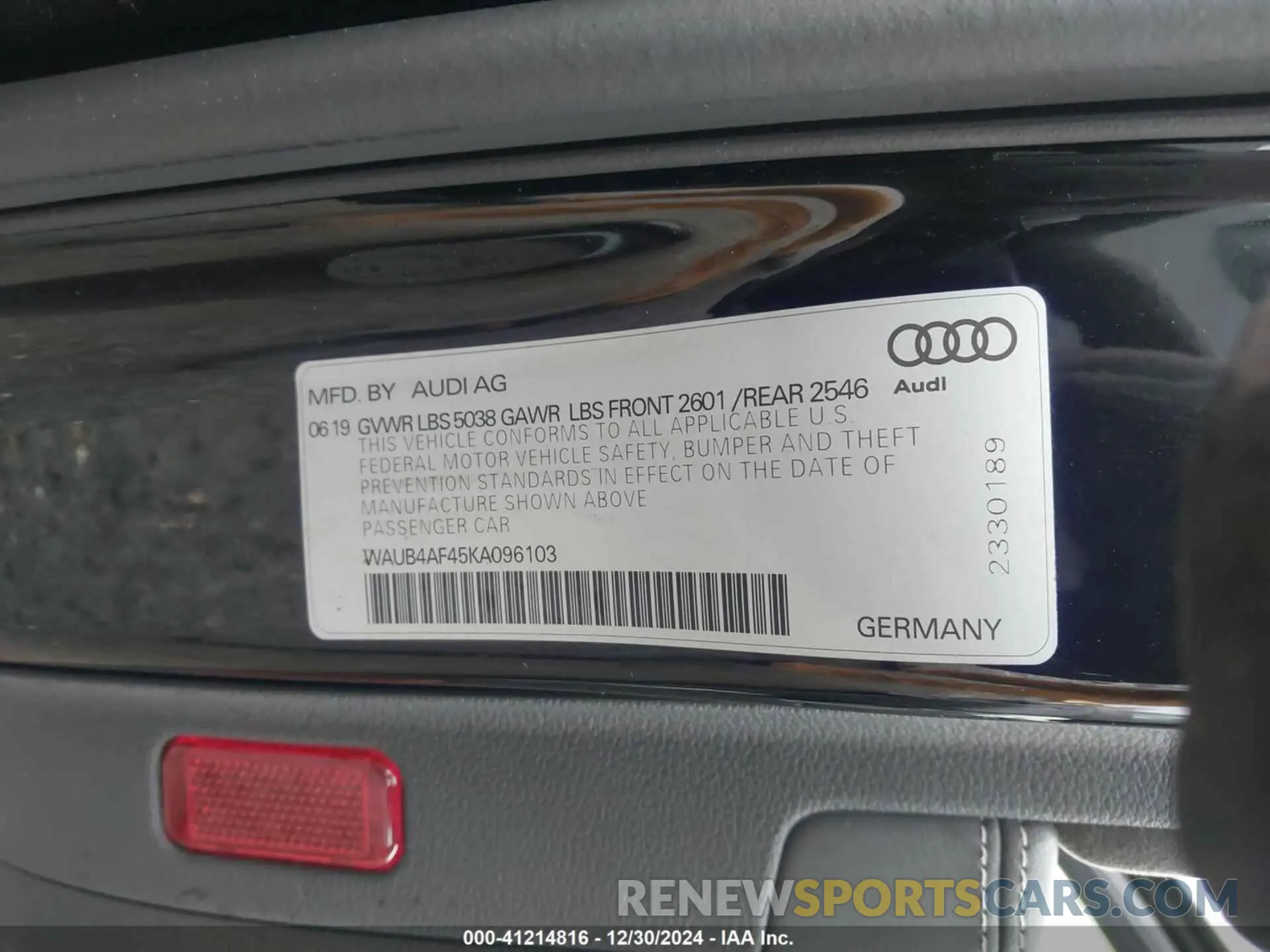 9 fotografías del automóvil dañado WAUB4AF45KA096103 AUDI S4 2019