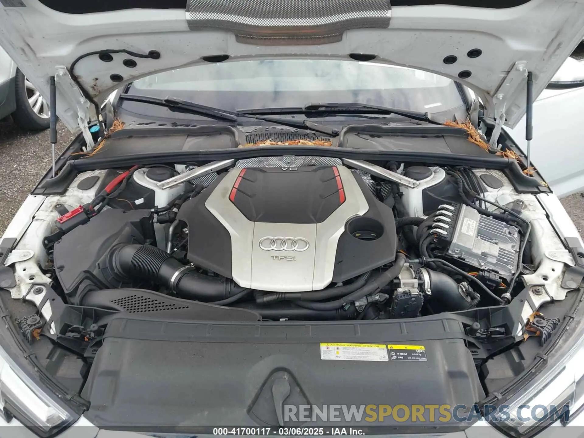 10 fotografías del automóvil dañado WAUB4AF46KA028361 AUDI S4 2019