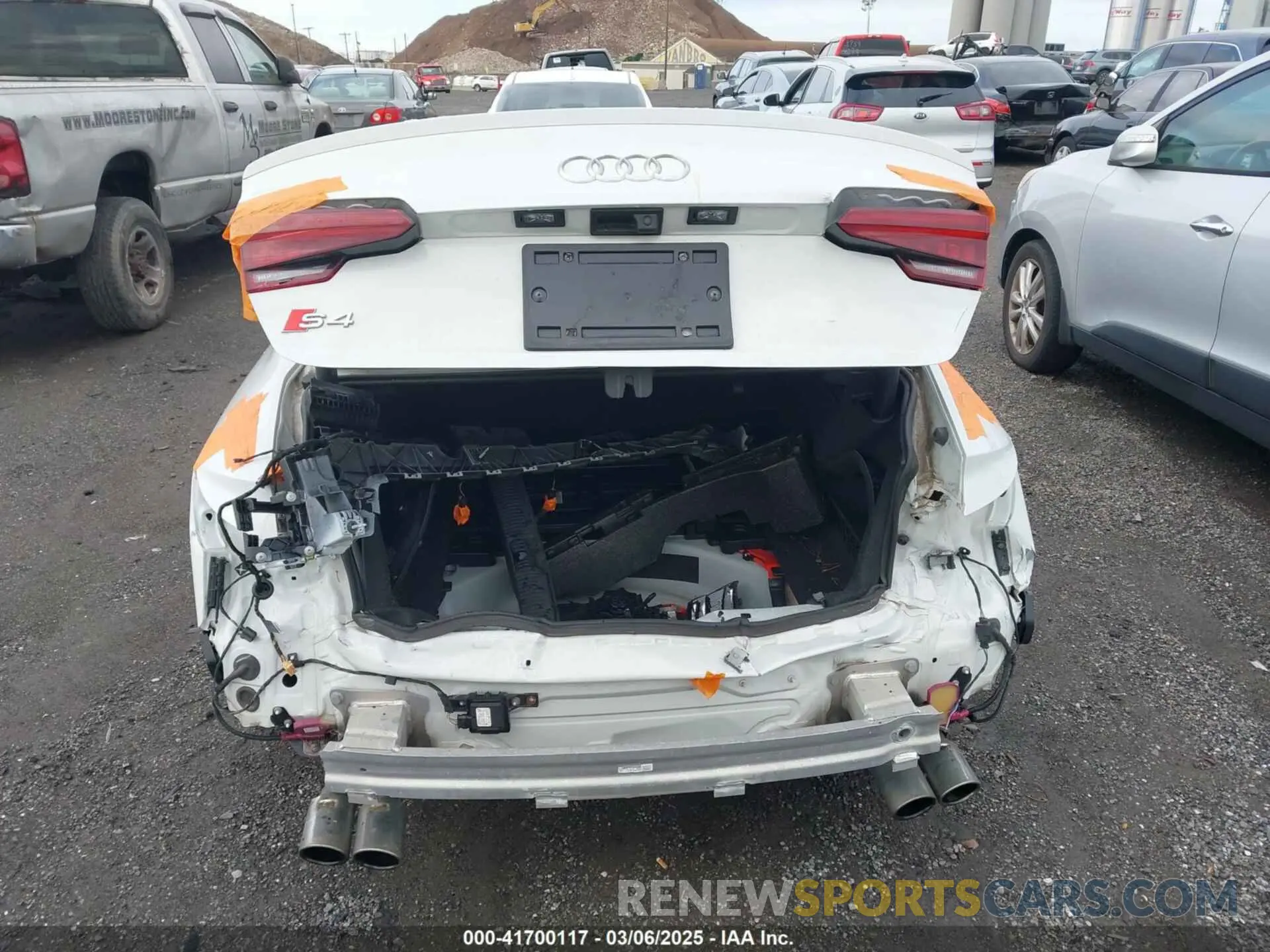 16 fotografías del automóvil dañado WAUB4AF46KA028361 AUDI S4 2019