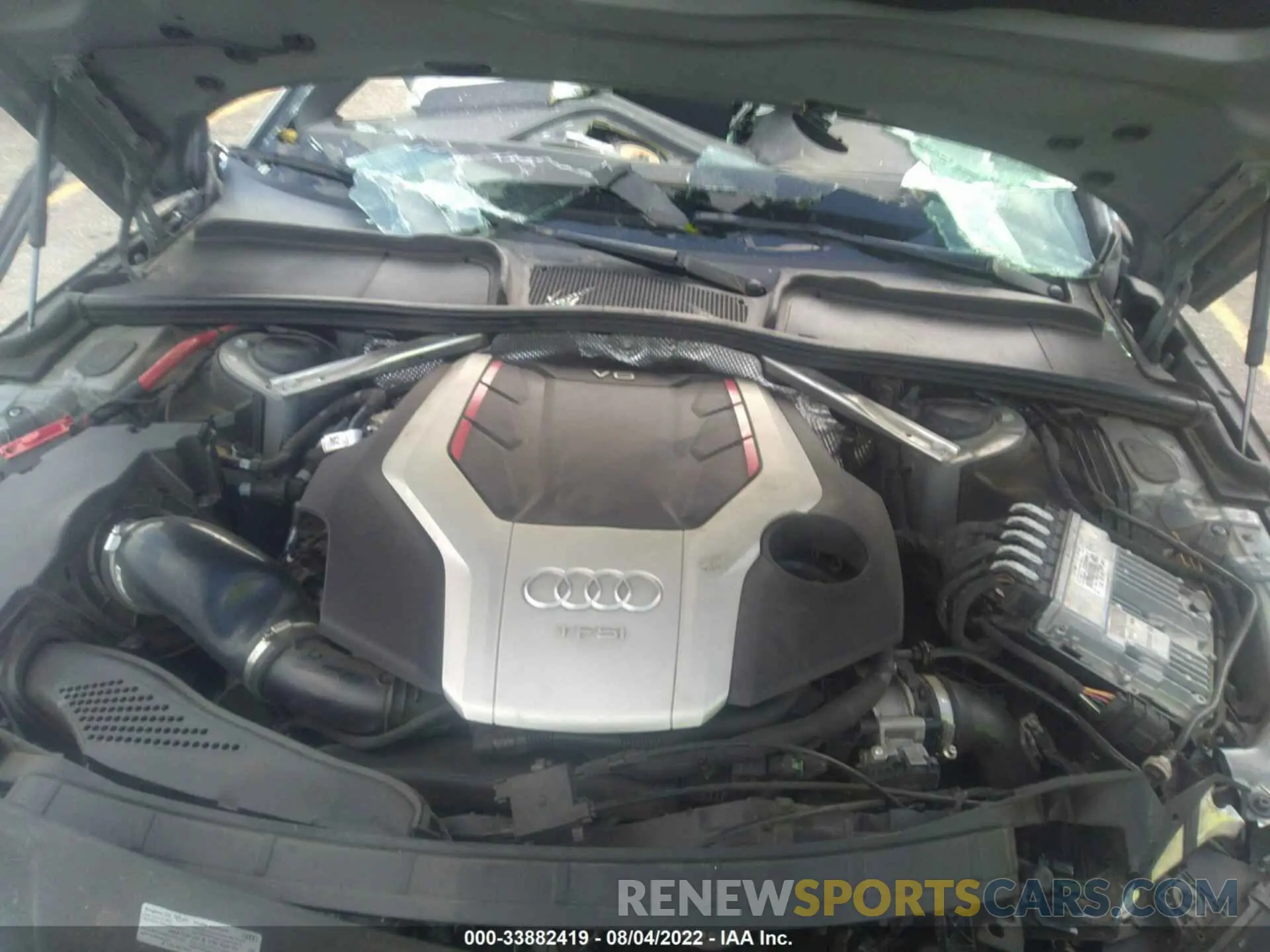 10 fotografías del automóvil dañado WAUB4AF46KA029087 AUDI S4 2019