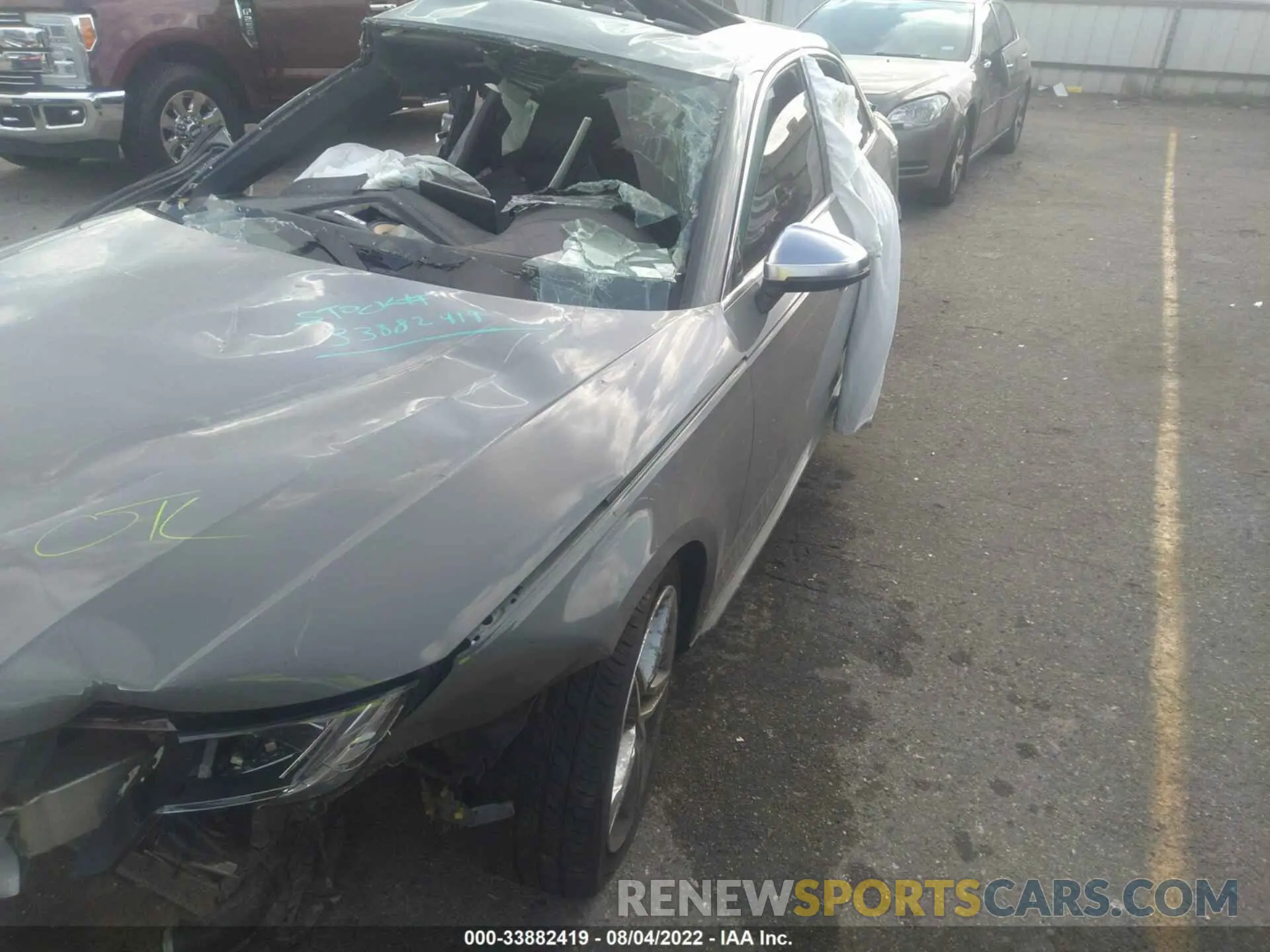 2 fotografías del automóvil dañado WAUB4AF46KA029087 AUDI S4 2019