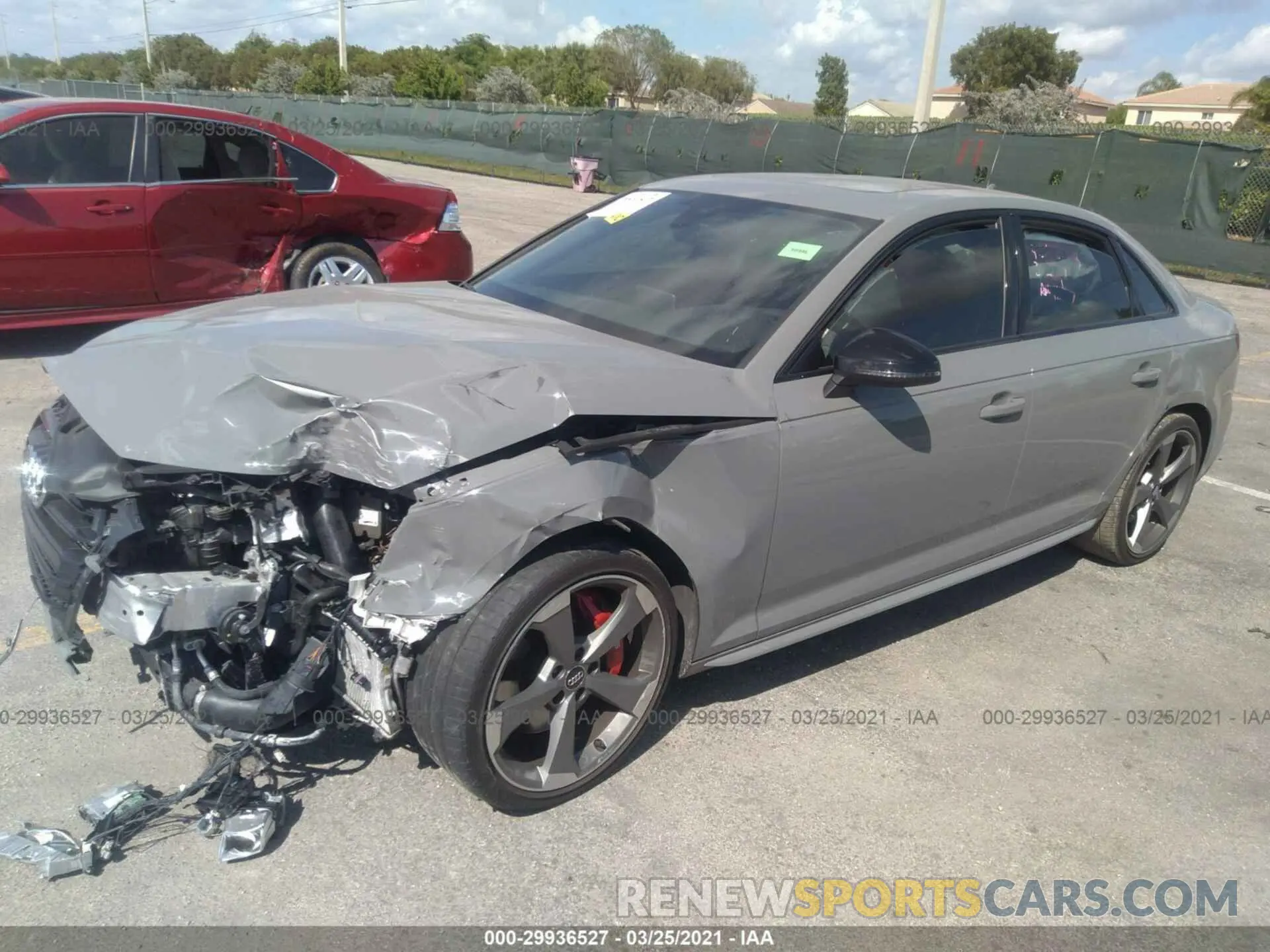 2 fotografías del automóvil dañado WAUB4AF47KA008619 AUDI S4 2019