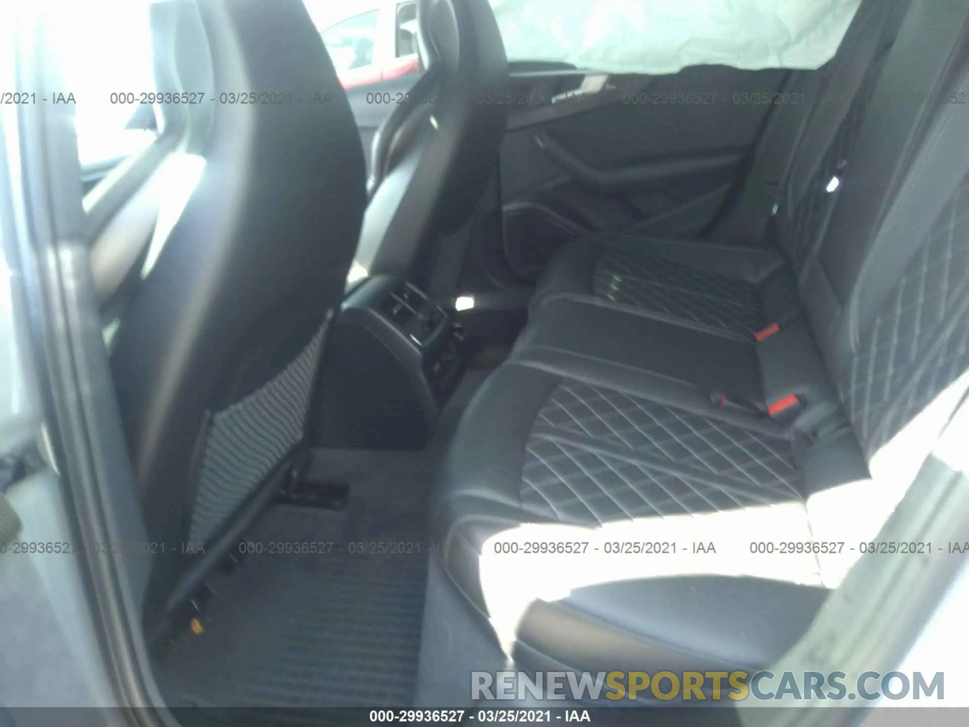 8 fotografías del automóvil dañado WAUB4AF47KA008619 AUDI S4 2019