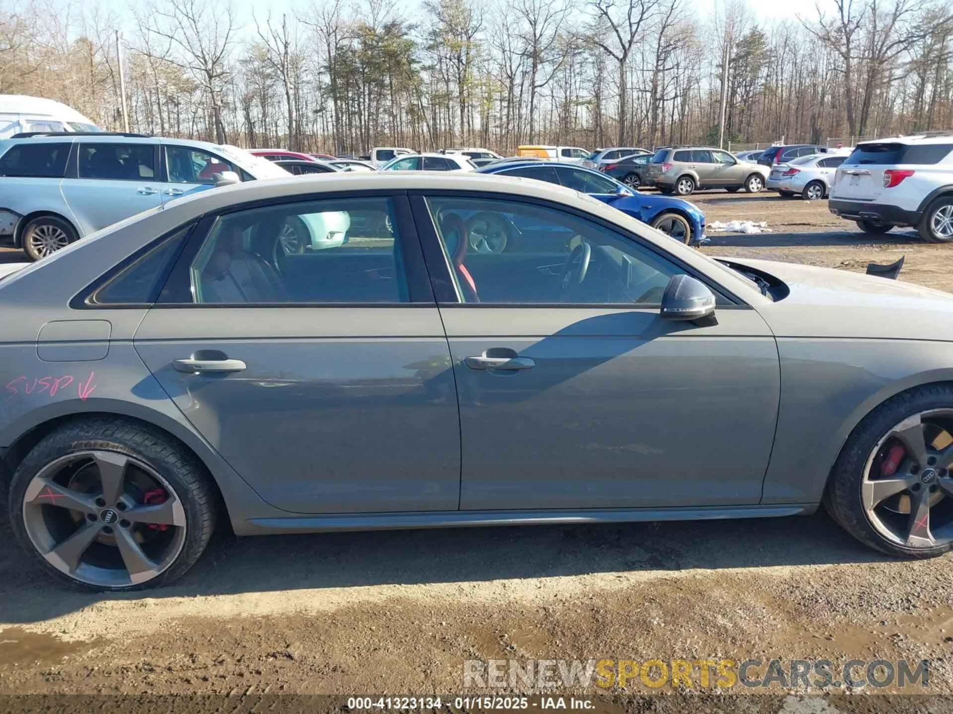 13 fotografías del automóvil dañado WAUB4AF47KA112706 AUDI S4 2019