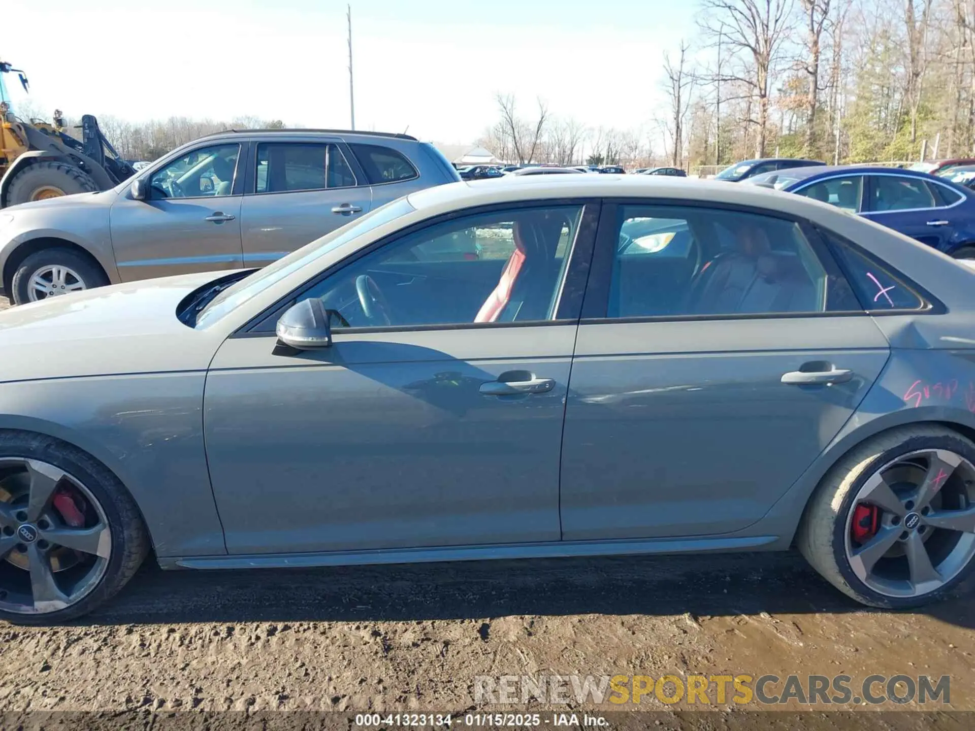 14 fotografías del automóvil dañado WAUB4AF47KA112706 AUDI S4 2019