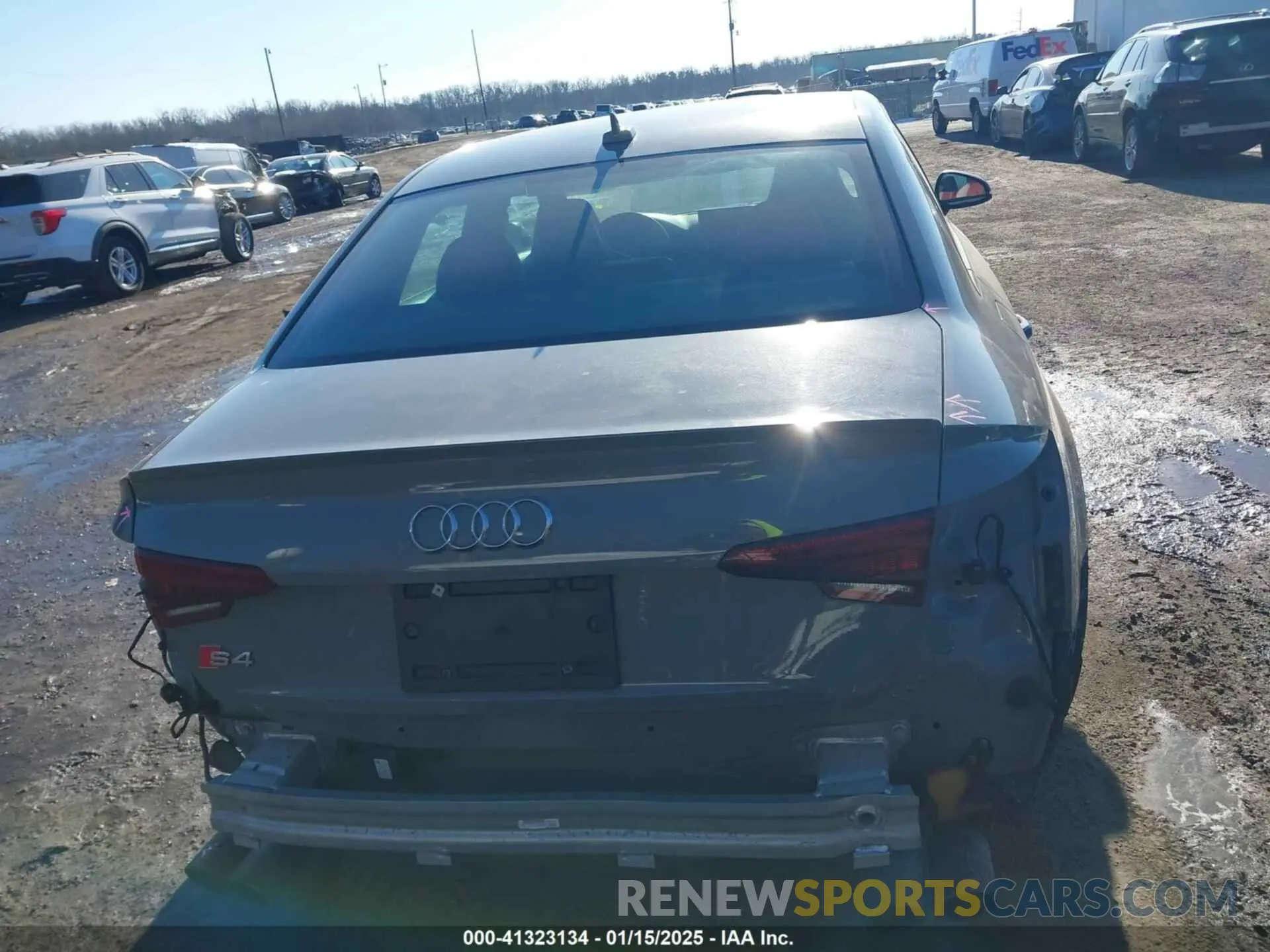 16 fotografías del automóvil dañado WAUB4AF47KA112706 AUDI S4 2019