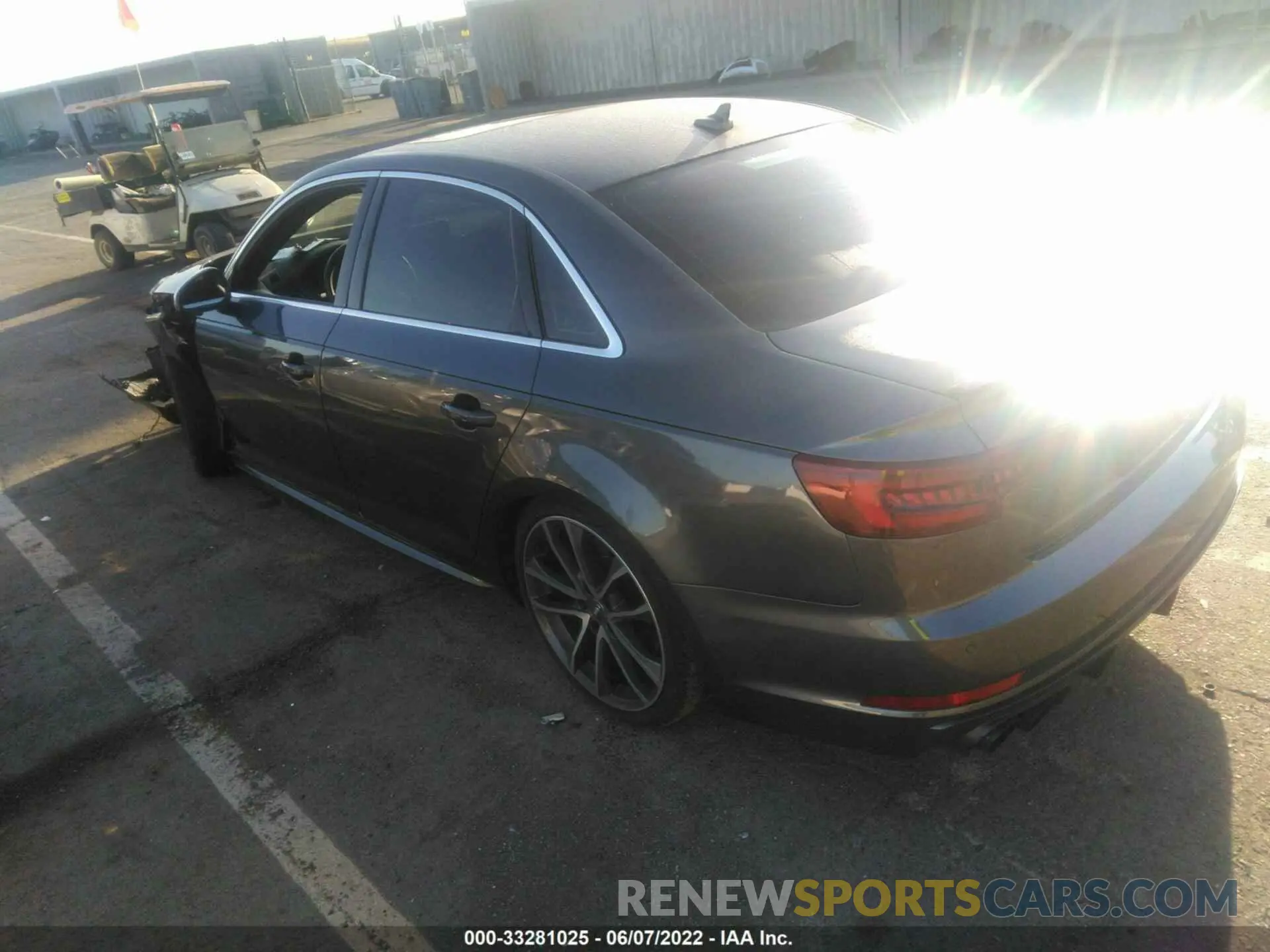 3 fotografías del automóvil dañado WAUB4AF48KA006975 AUDI S4 2019