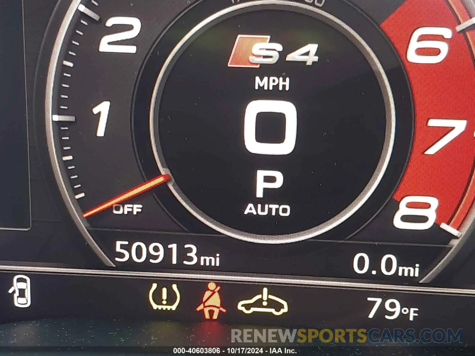 15 fotografías del automóvil dañado WAUB4AF49KA115784 AUDI S4 2019