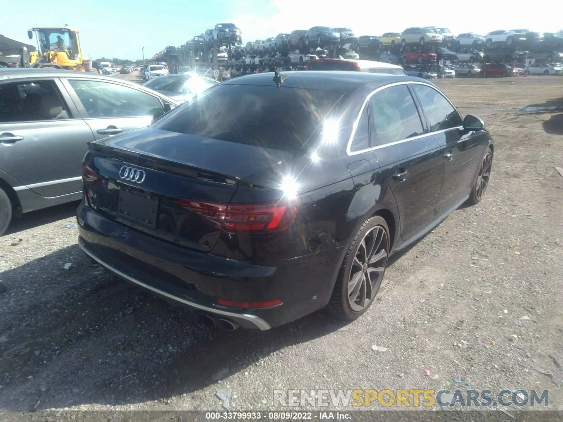 4 fotografías del automóvil dañado WAUB4AF4XKA014995 AUDI S4 2019