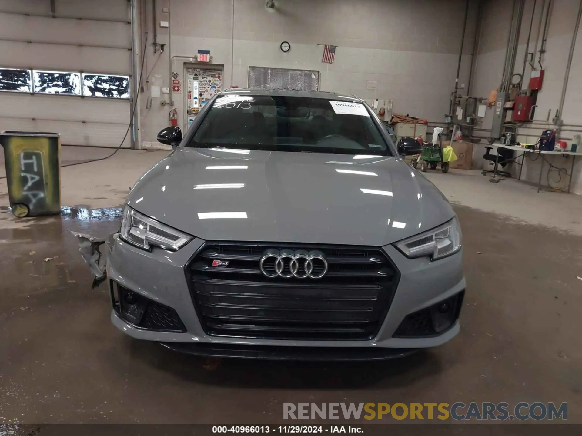 13 fotografías del automóvil dañado WAUB4AF4XKA069169 AUDI S4 2019