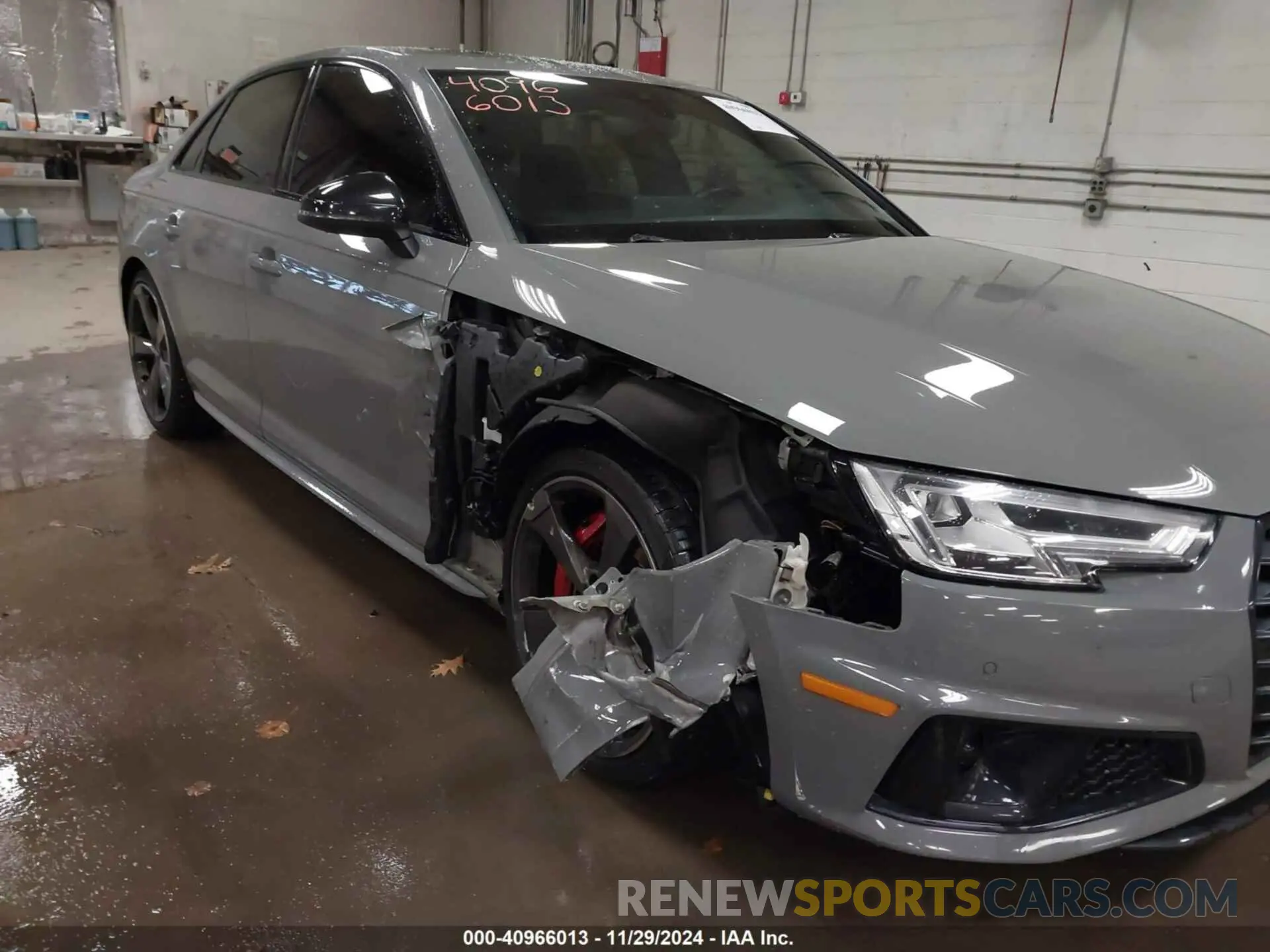 6 fotografías del automóvil dañado WAUB4AF4XKA069169 AUDI S4 2019