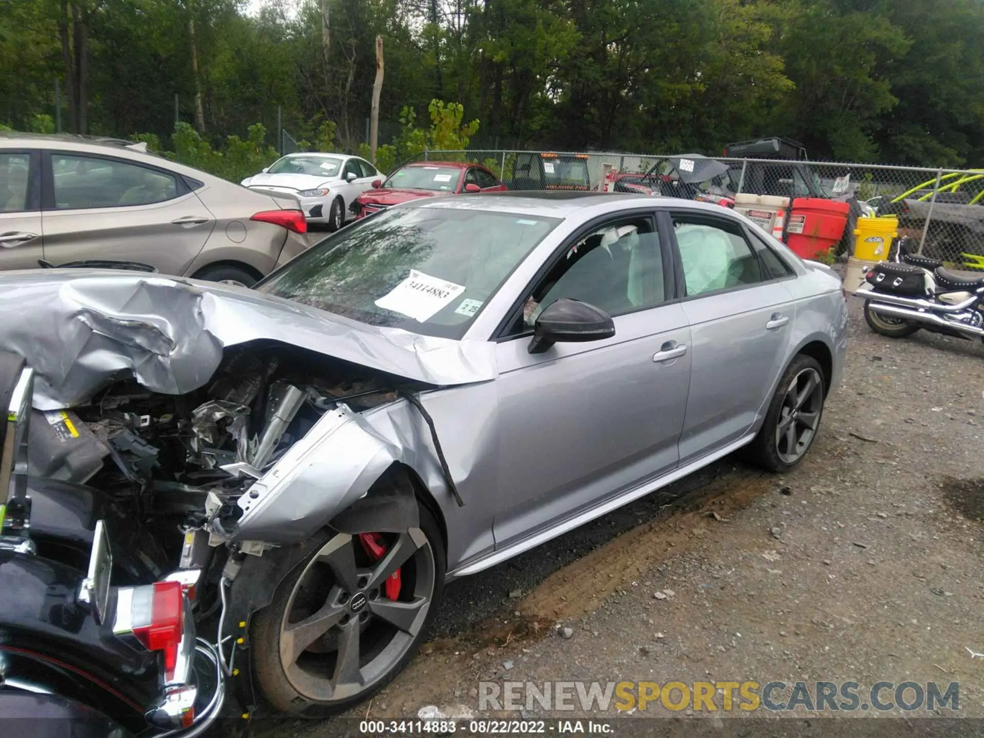 2 fotografías del automóvil dañado WAUB4AF4XKA110822 AUDI S4 2019
