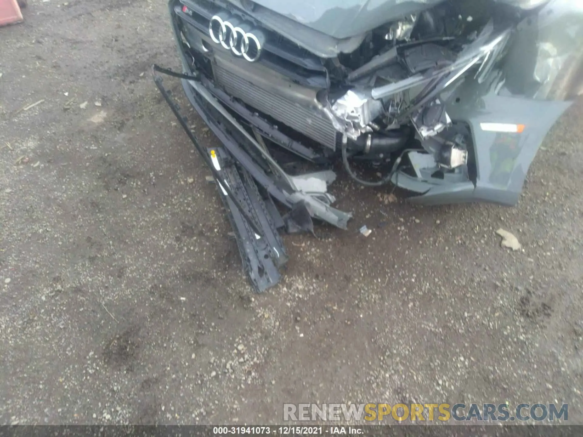11 fotografías del automóvil dañado WAUC4AF49KA065747 AUDI S4 2019