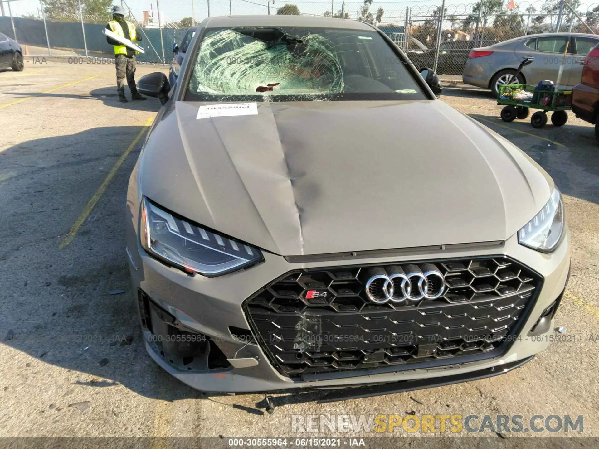 6 fotografías del automóvil dañado WAUB4AF40LA038014 AUDI S4 2020