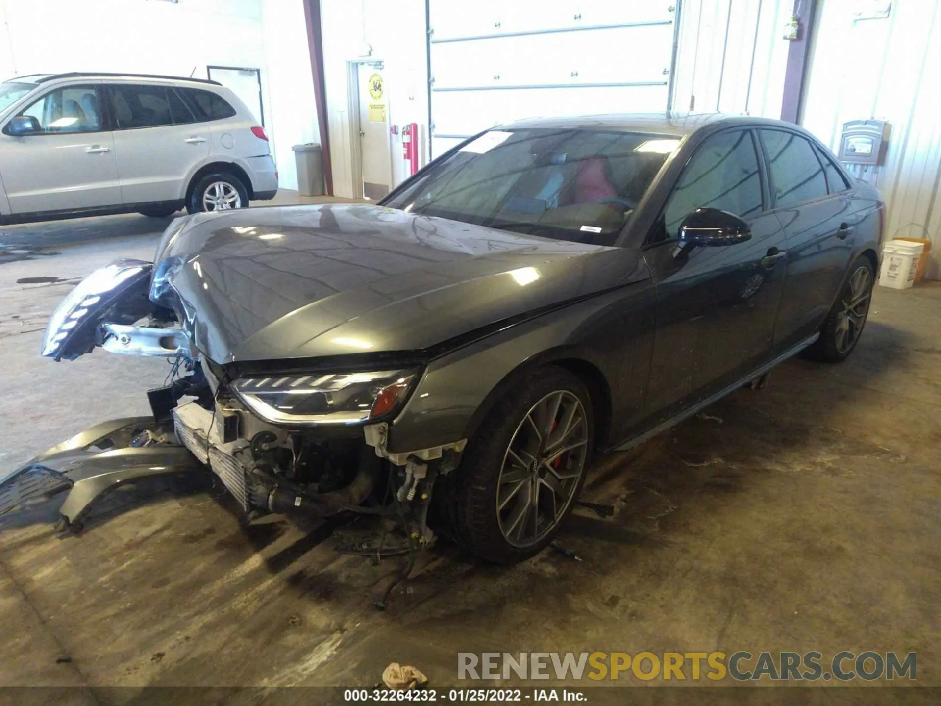2 fotografías del automóvil dañado WAUB4AF41MA026388 AUDI S4 2021