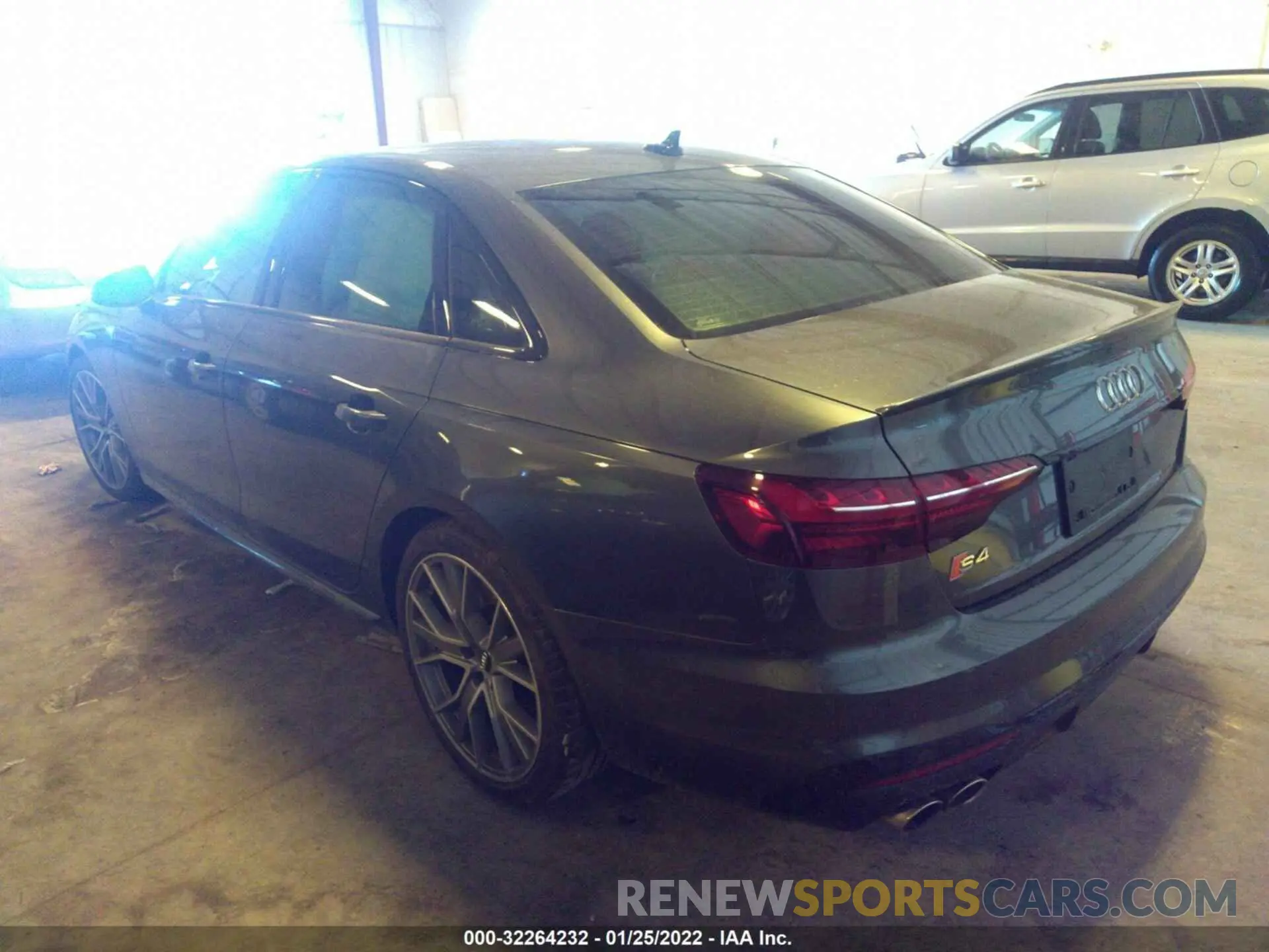 3 fotografías del automóvil dañado WAUB4AF41MA026388 AUDI S4 2021