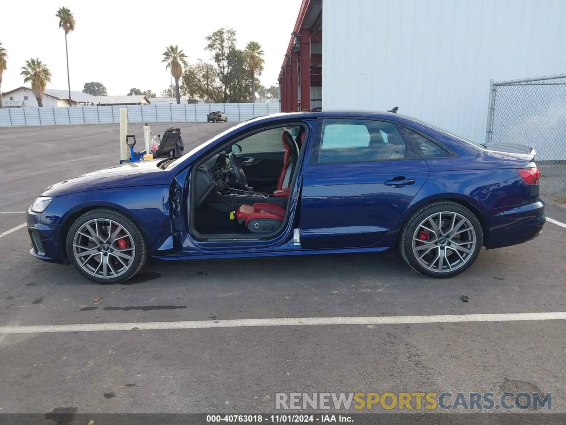 15 fotografías del automóvil dañado WAUB4AF44MA018379 AUDI S4 2021