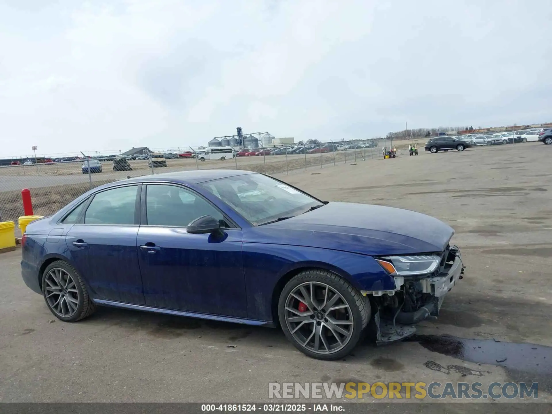 14 fotografías del automóvil dañado WAUB4AF45MA068501 AUDI S4 2021