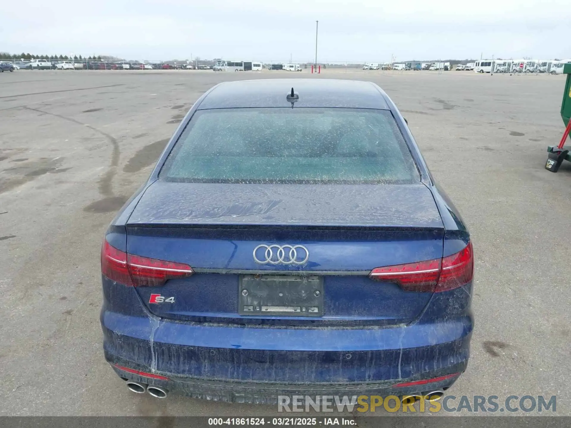 17 fotografías del automóvil dañado WAUB4AF45MA068501 AUDI S4 2021