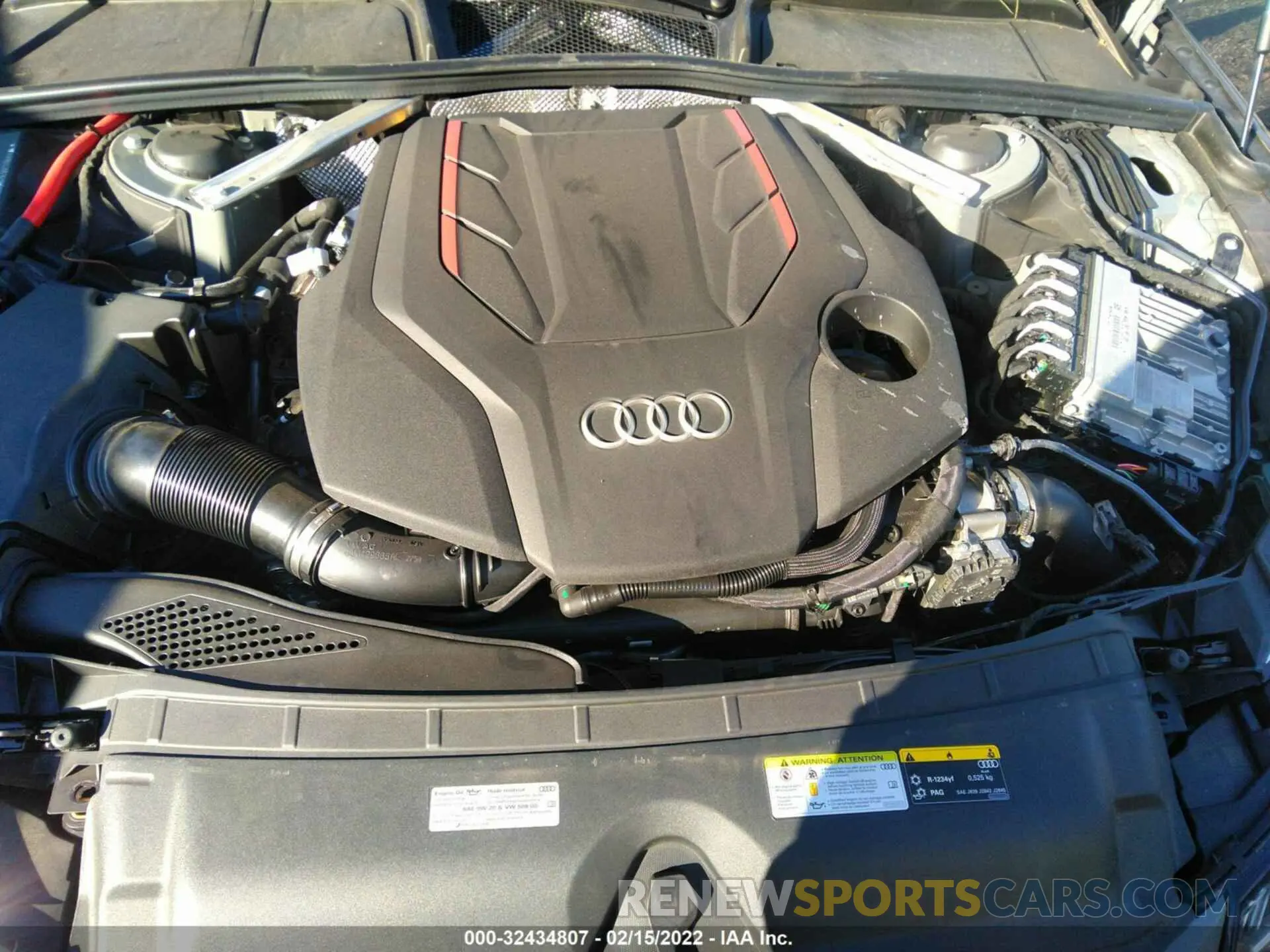 10 fotografías del automóvil dañado WAUB4AF4XMA021609 AUDI S4 2021