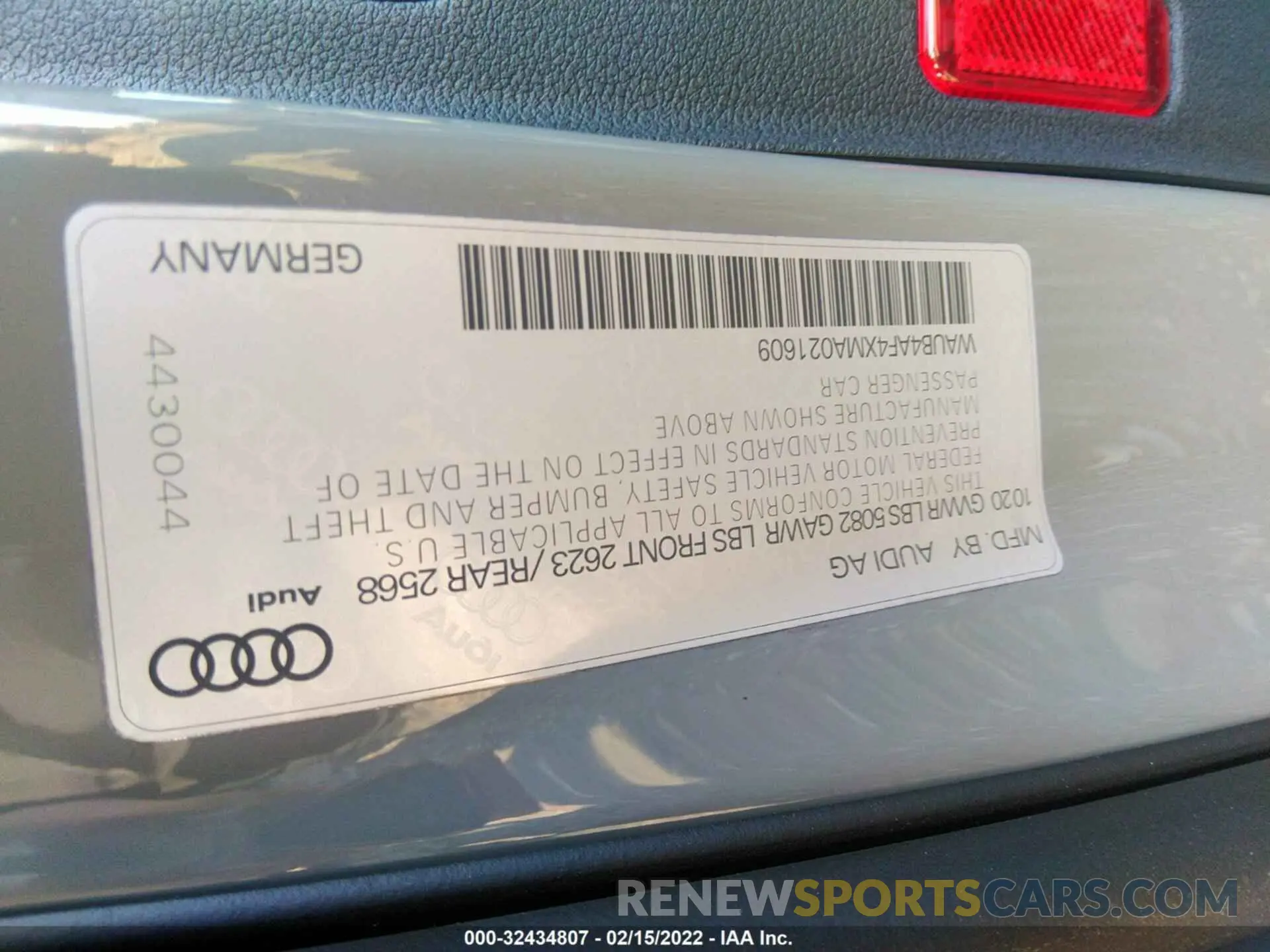 9 fotografías del automóvil dañado WAUB4AF4XMA021609 AUDI S4 2021