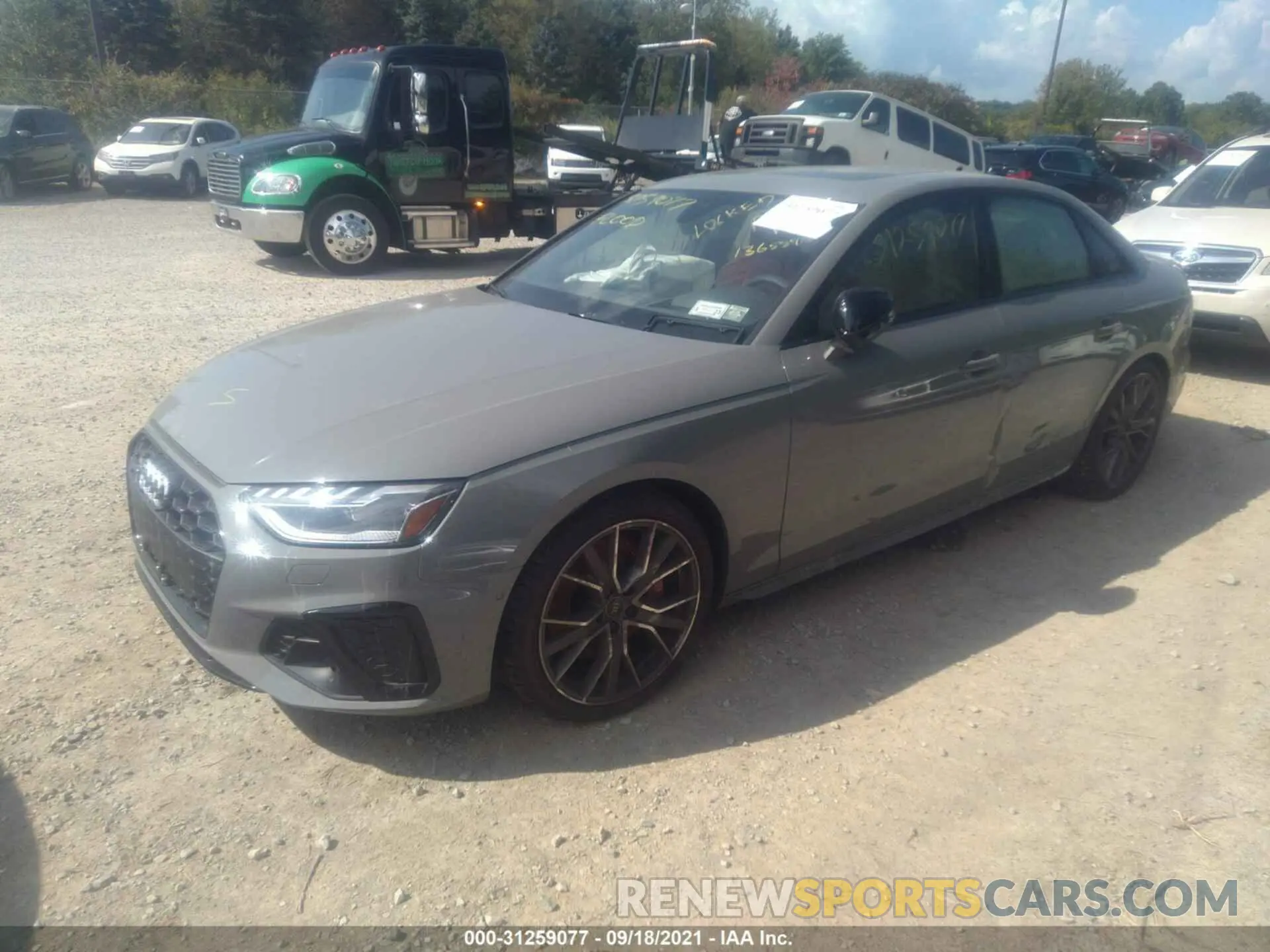 2 fotografías del automóvil dañado WAUC4AF42MA030454 AUDI S4 2021
