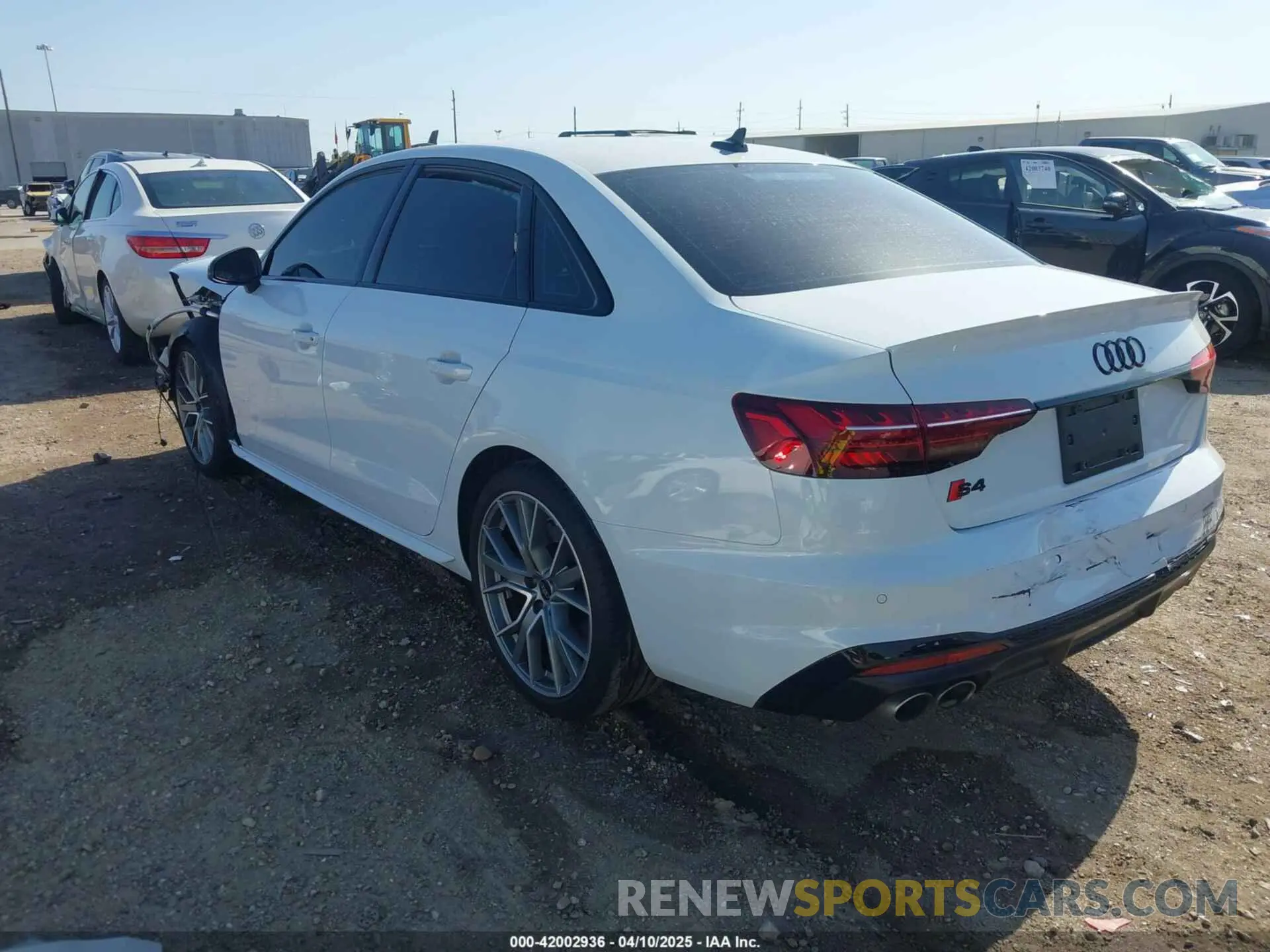 3 fotografías del automóvil dañado WAUB4AF4XNA045359 AUDI S4 2022