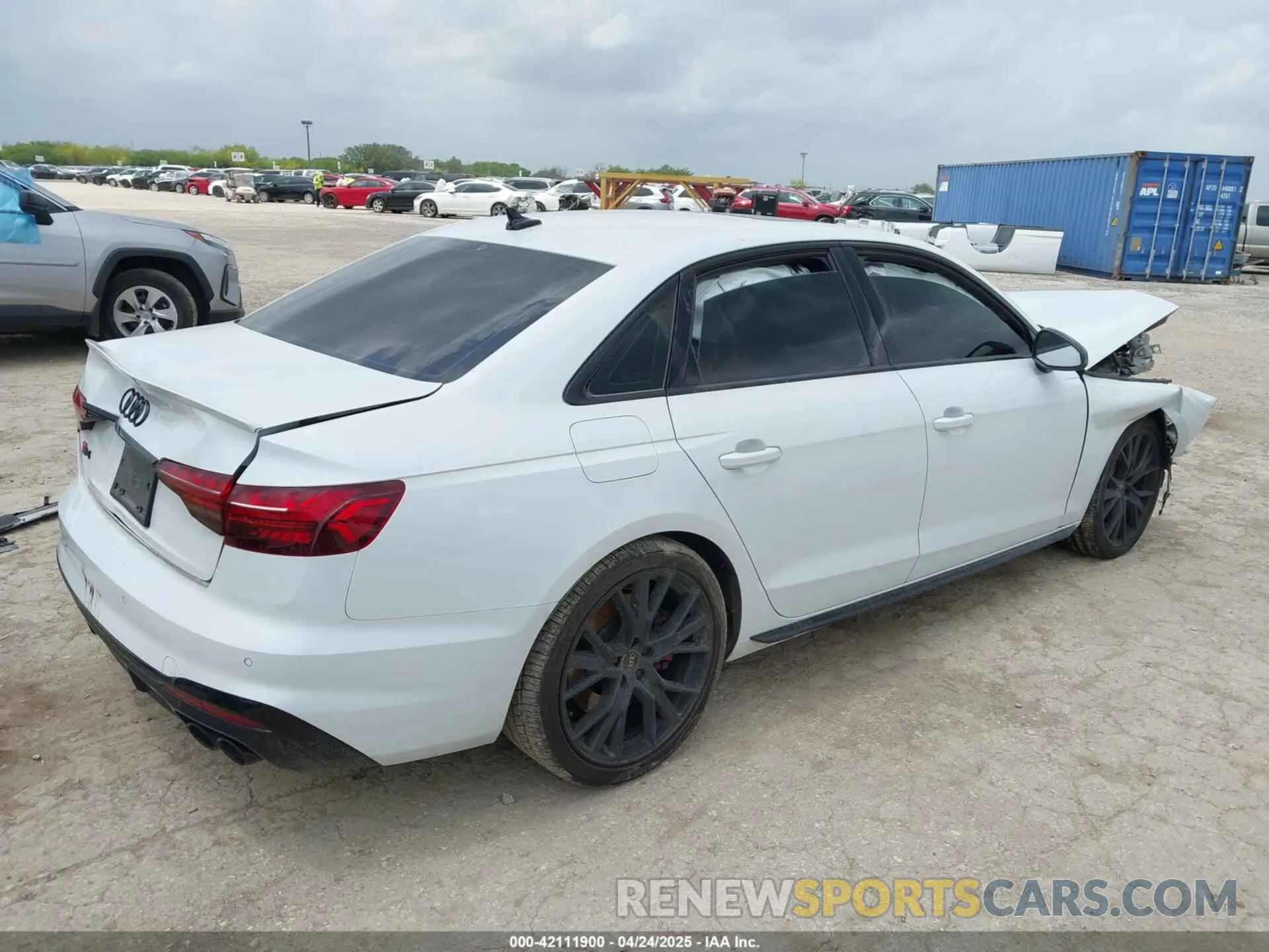 4 fotografías del automóvil dañado WAUB4AF45PA042534 AUDI S4 2023