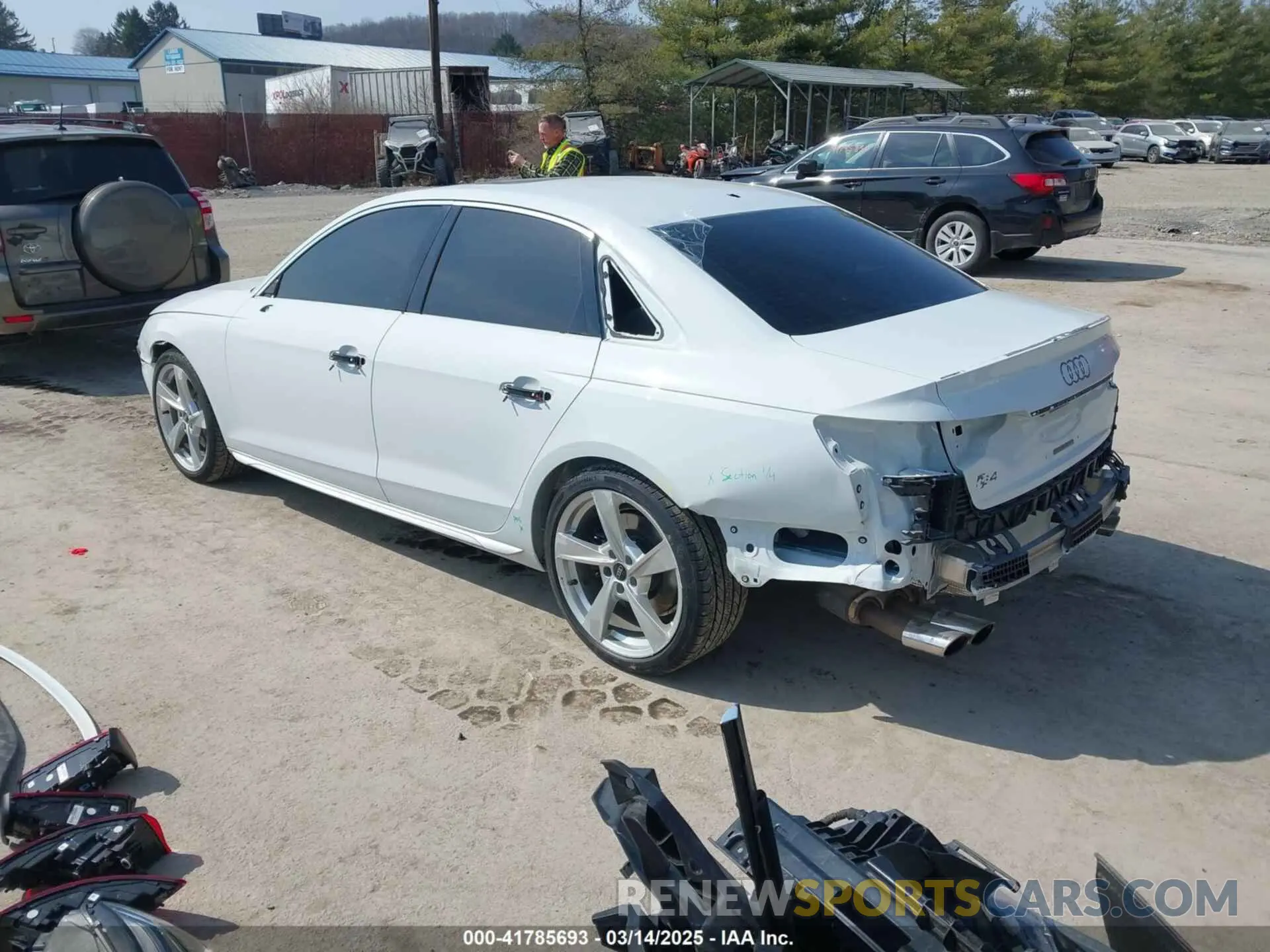 3 fotografías del automóvil dañado WAUB4AF43RA011009 AUDI S4 2024