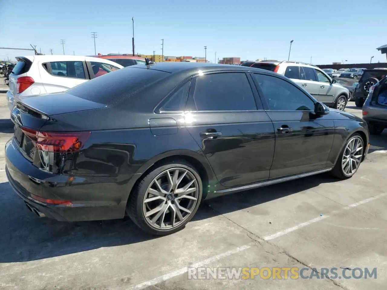 3 fotografías del automóvil dañado WAUB4AF40KA054826 AUDI S4/RS4 2019