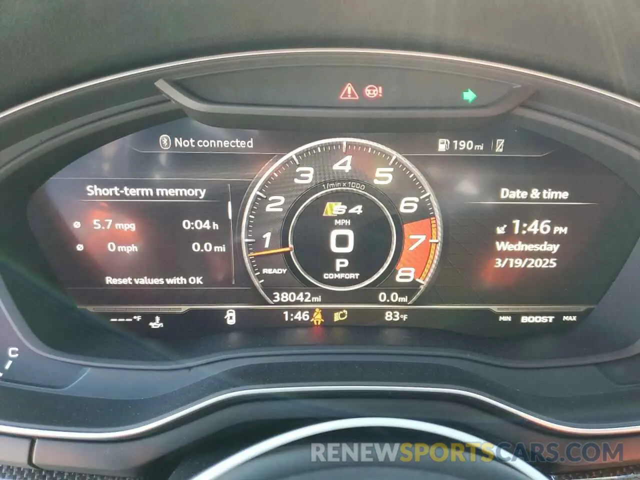 9 fotografías del automóvil dañado WAUB4AF40KA054826 AUDI S4/RS4 2019