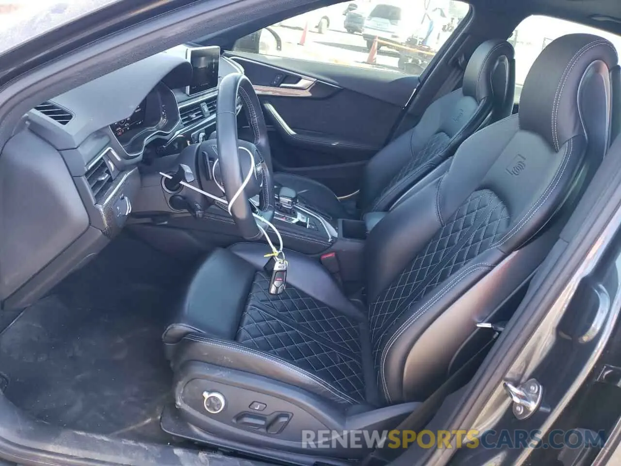 7 fotografías del automóvil dañado WAUB4AF47KA006630 AUDI S4/RS4 2019