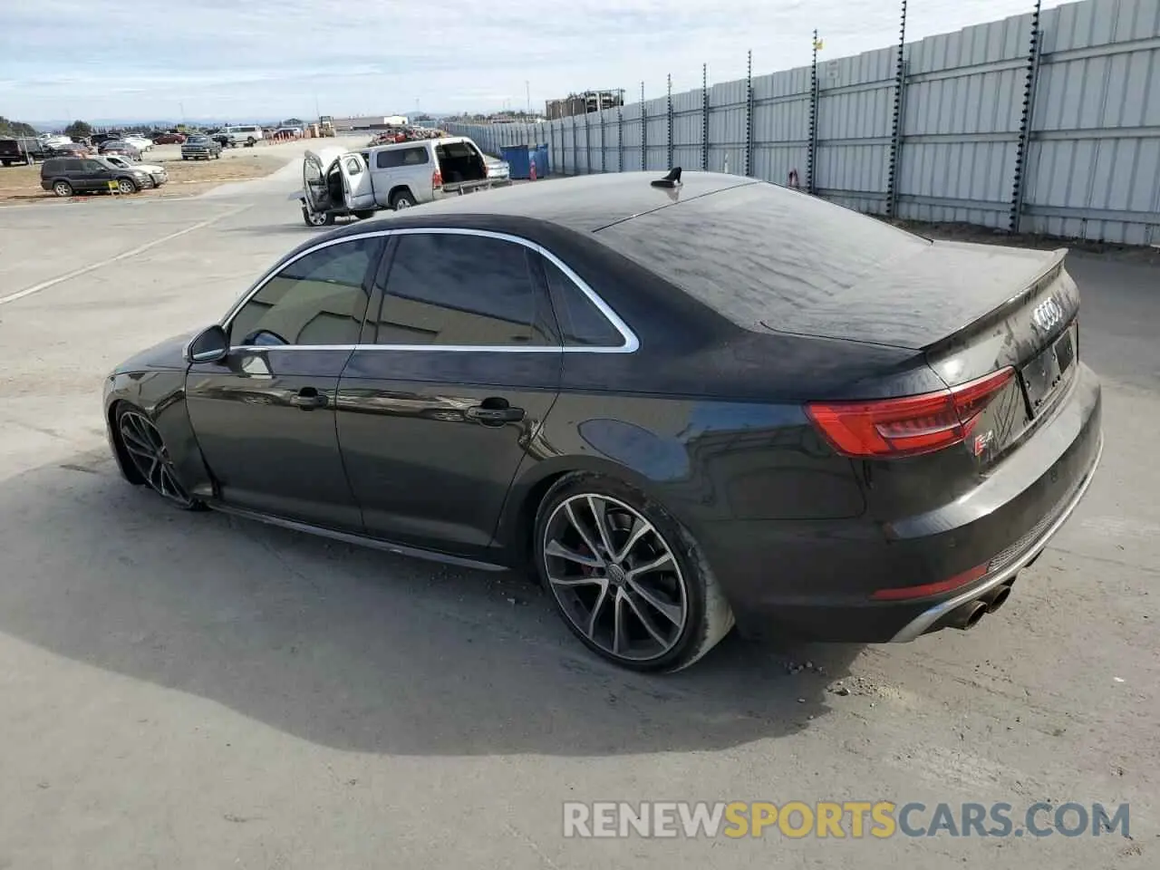 2 fotografías del automóvil dañado WAUC4AF48KA046915 AUDI S4/RS4 2019