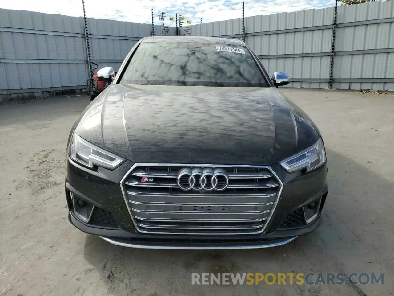 5 fotografías del automóvil dañado WAUC4AF48KA046915 AUDI S4/RS4 2019