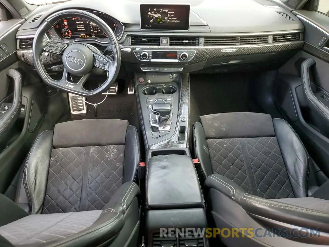 8 fotografías del automóvil dañado WAUC4AF48KA046915 AUDI S4/RS4 2019