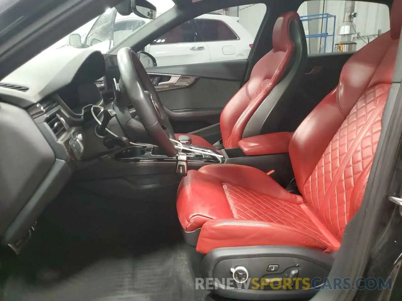7 fotografías del automóvil dañado WAUC4AF48LA043157 AUDI S4/RS4 2020
