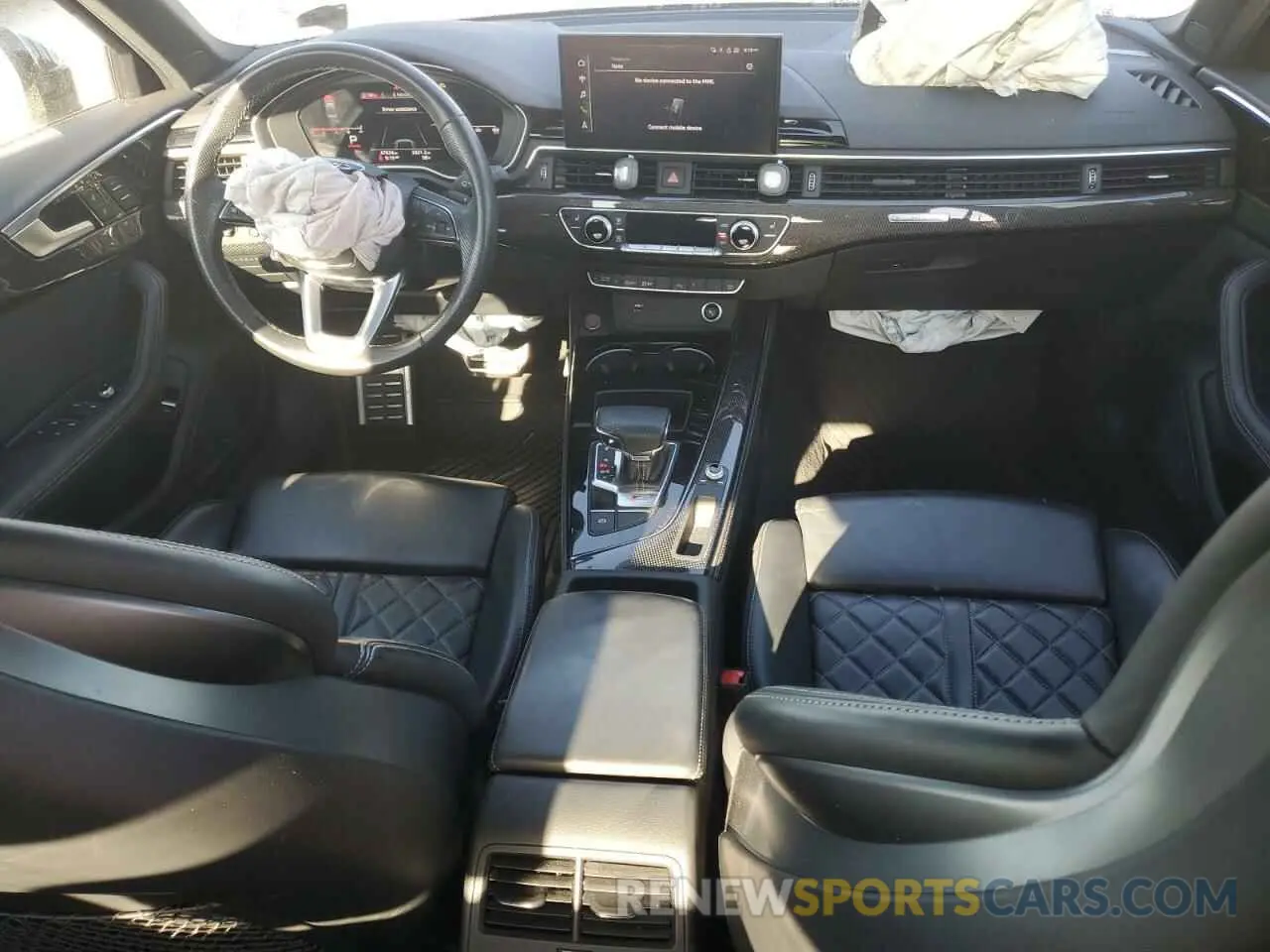 8 fotografías del automóvil dañado WAUB4AF48NA017446 AUDI S4/RS4 2022