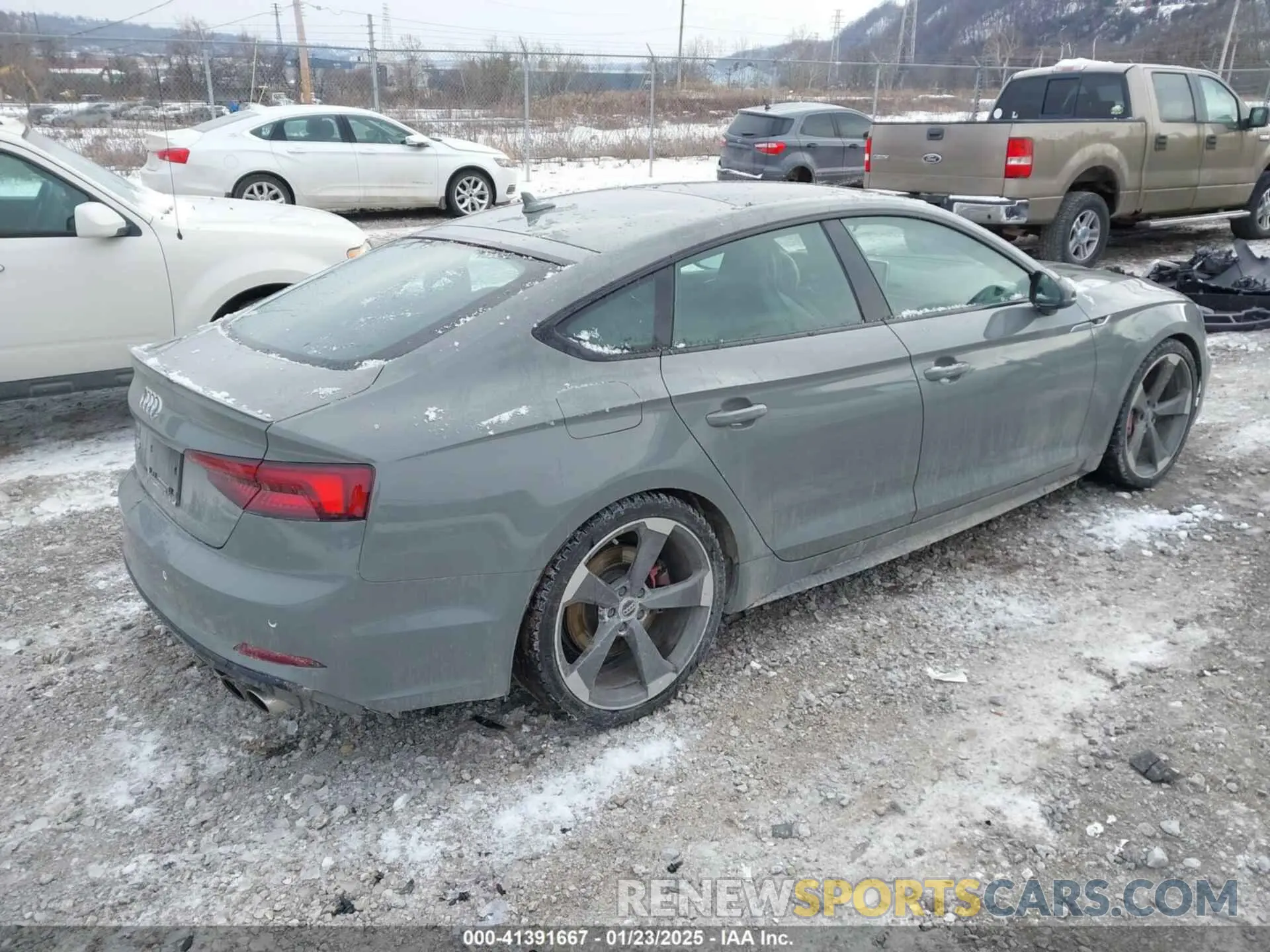 4 fotografías del automóvil dañado WAUB4CF50KA005100 AUDI S5 2019
