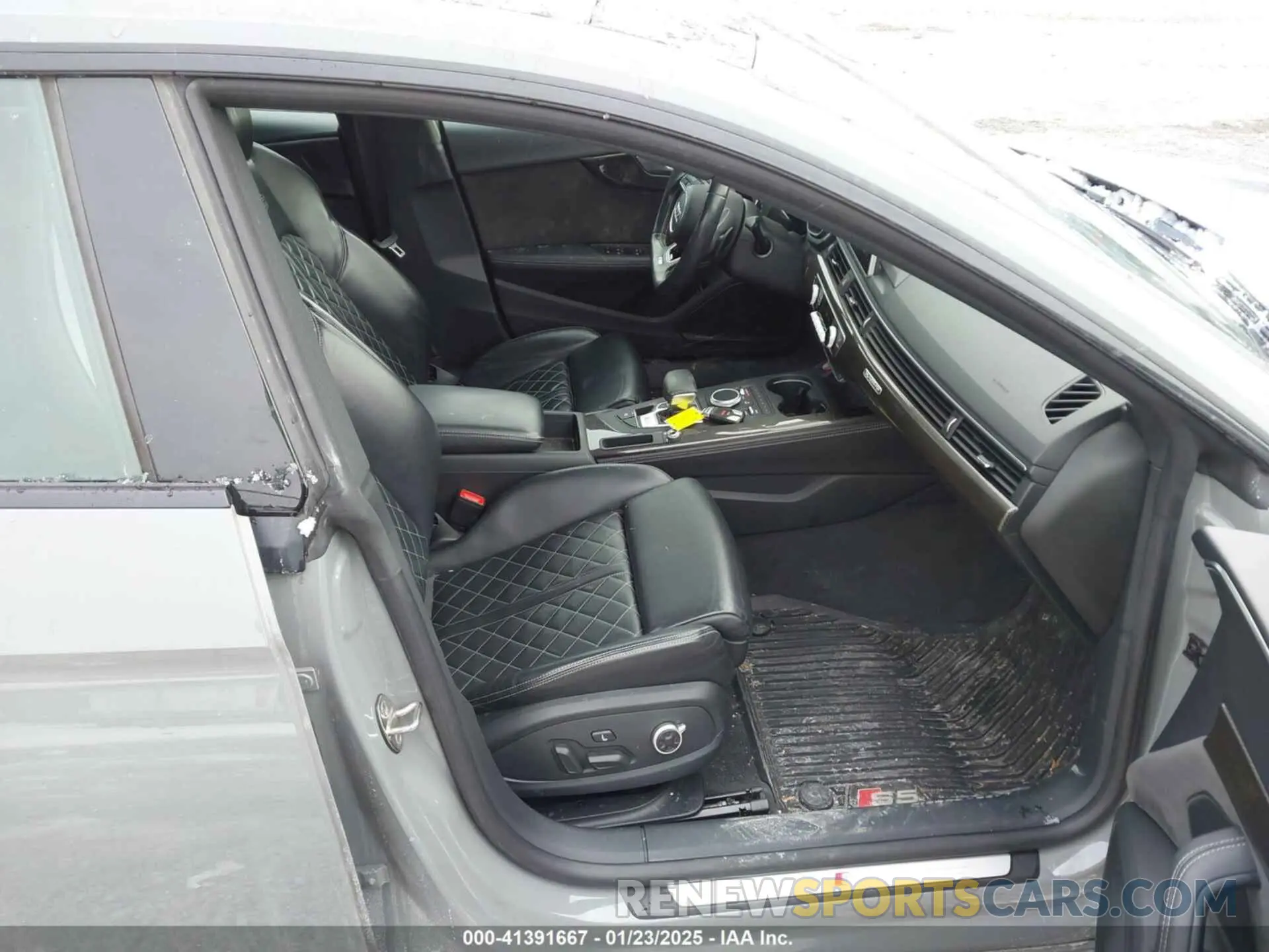 5 fotografías del automóvil dañado WAUB4CF50KA005100 AUDI S5 2019