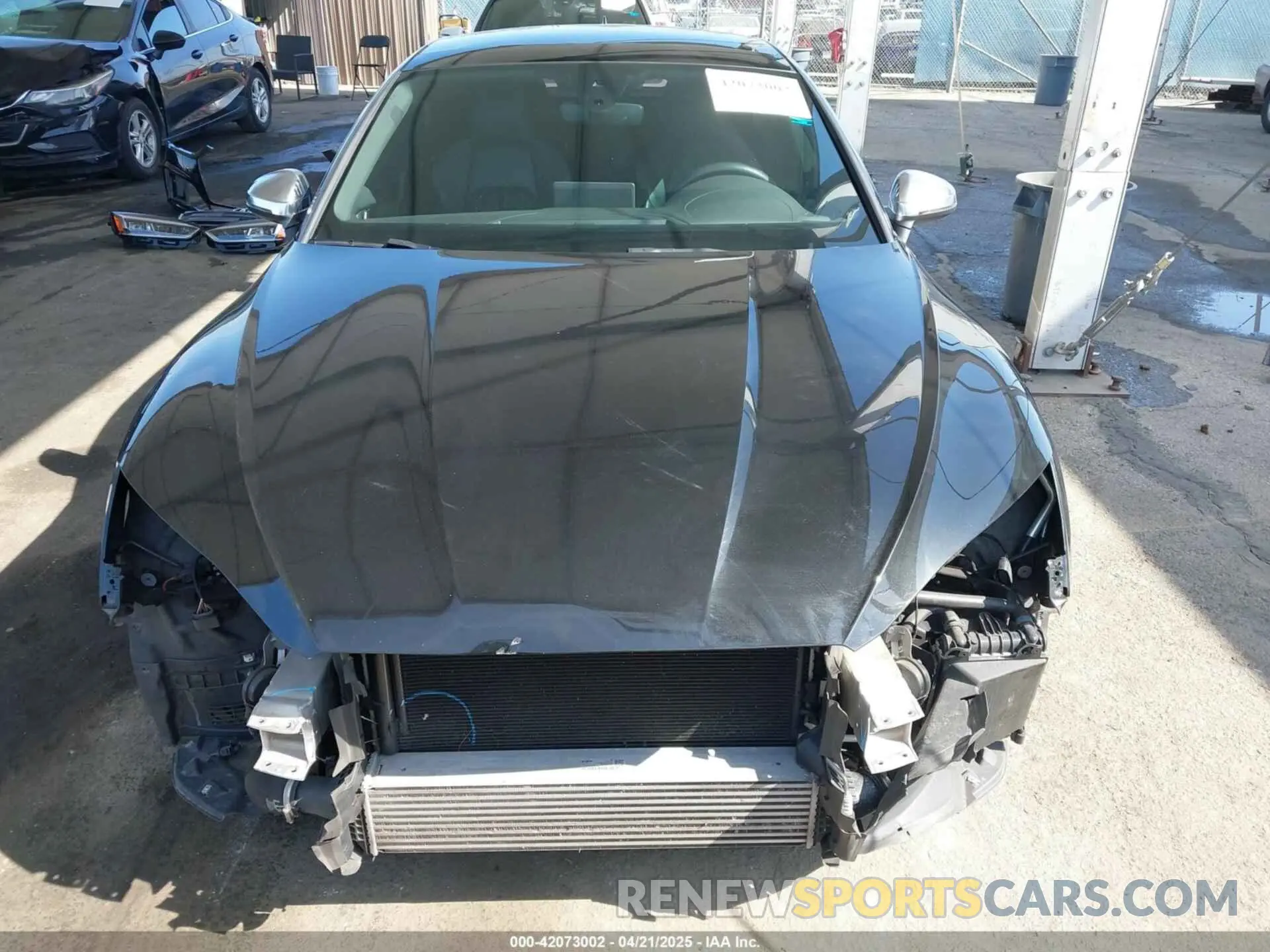 13 fotografías del automóvil dañado WAUB4CF50KA090648 AUDI S5 2019