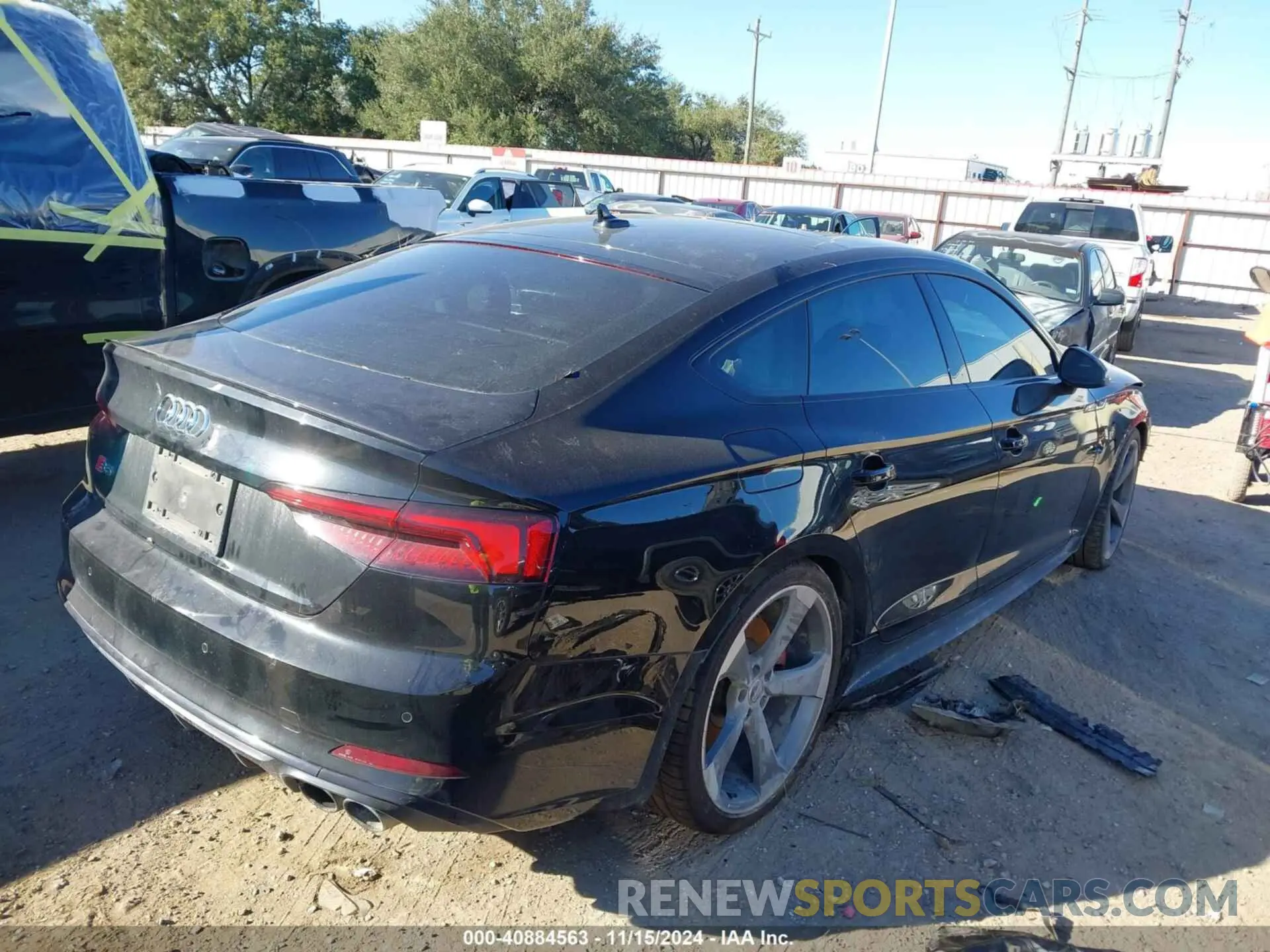 4 fotografías del automóvil dañado WAUB4CF50KA095302 AUDI S5 2019